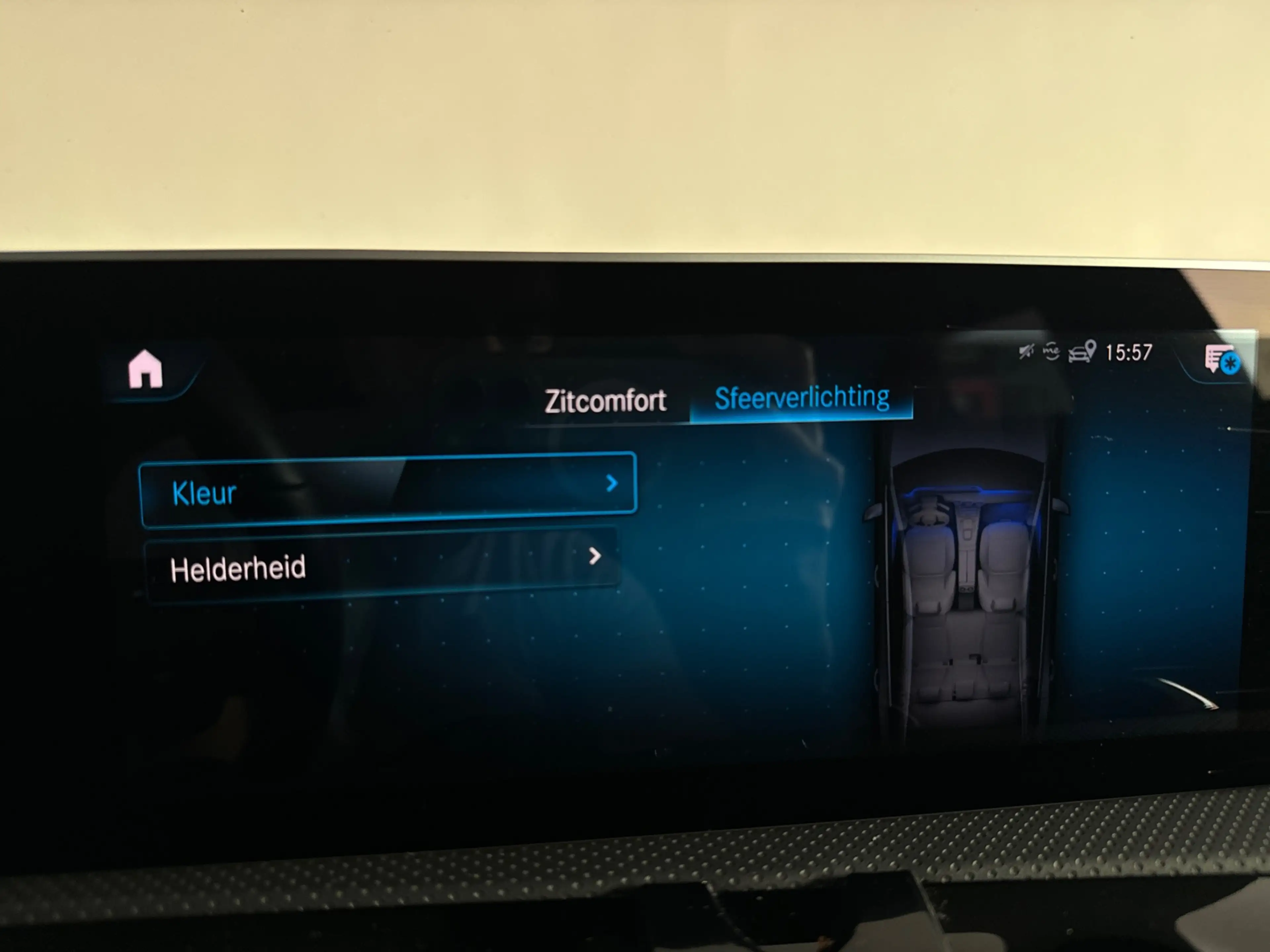 Mercedes-Benz CLA 180 AMG Pano|Stoelventilatie|360 Camera|Keyless|Blinds — photo 22