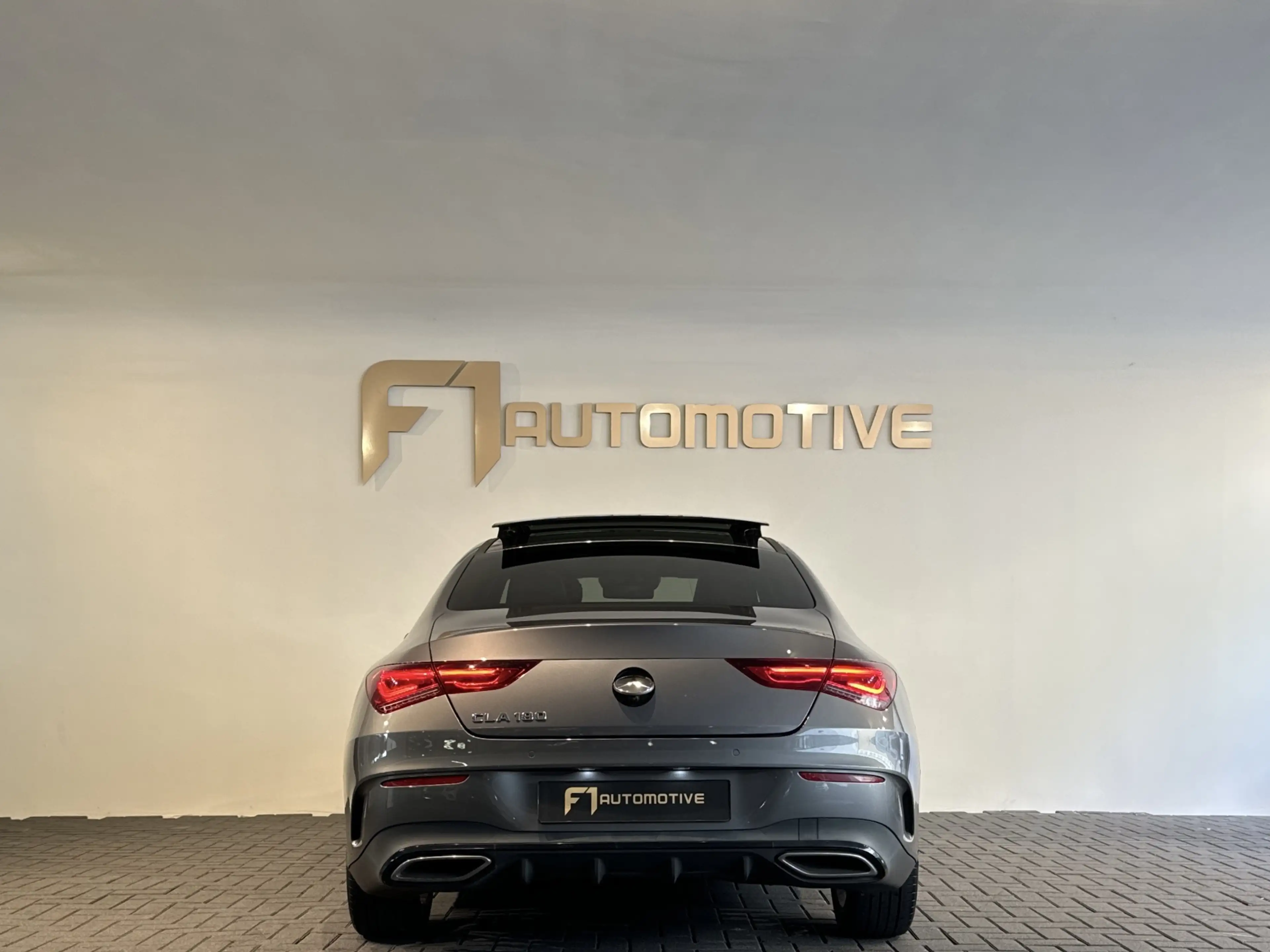 Mercedes-Benz CLA 180 AMG Pano|Stoelventilatie|360 Camera|Keyless|Blinds — photo 5