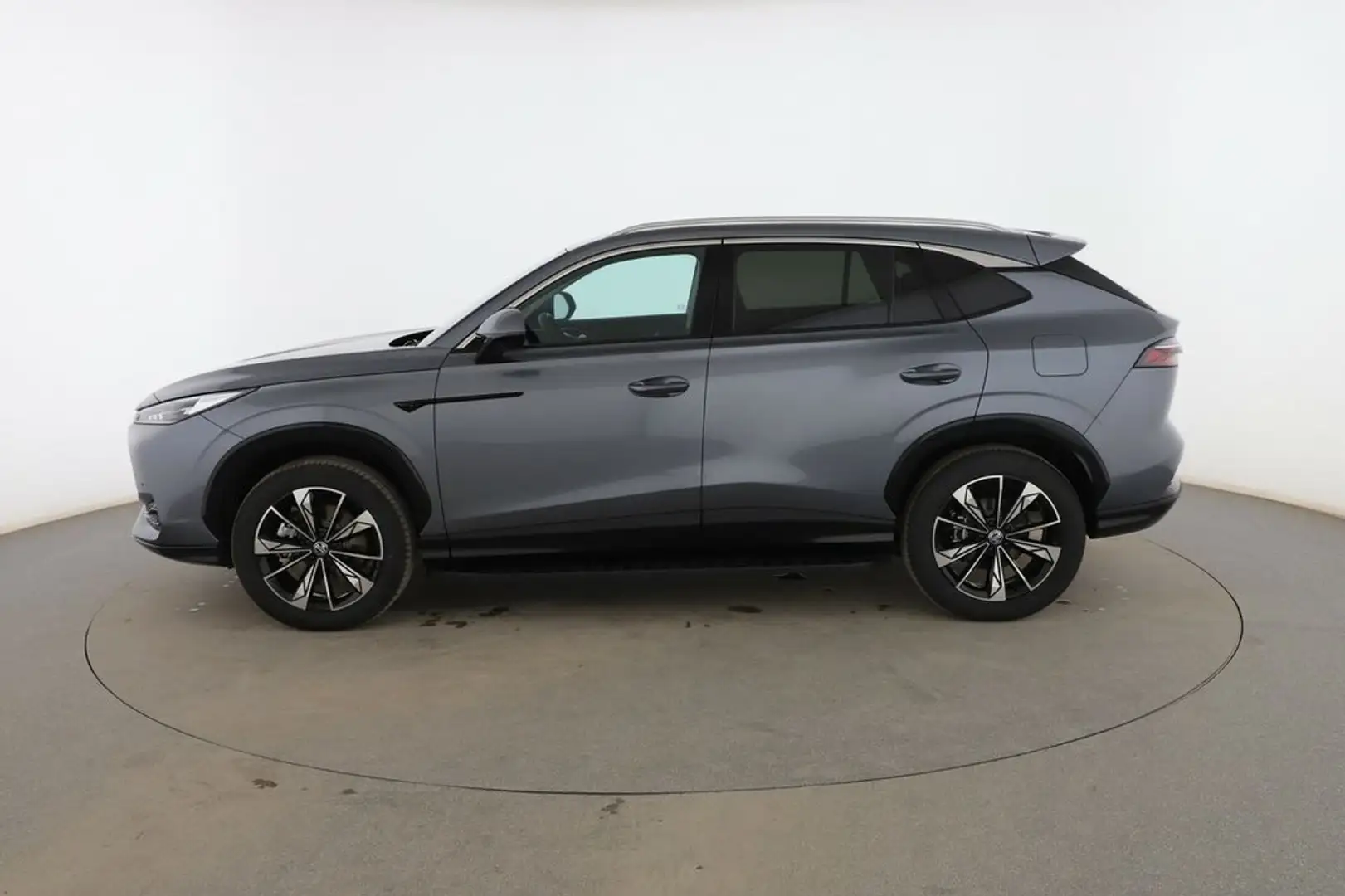 MG HS 1.5 T-GDI Plug-in Hybrid Luxury Grau - 2