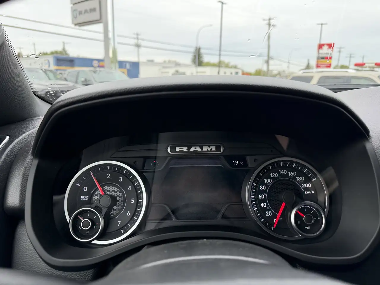 RAM 1500 снимка RAM 1500