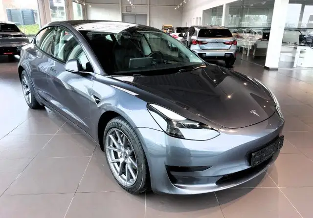 Tesla Model 3 Model 3 - Pano roof - leather