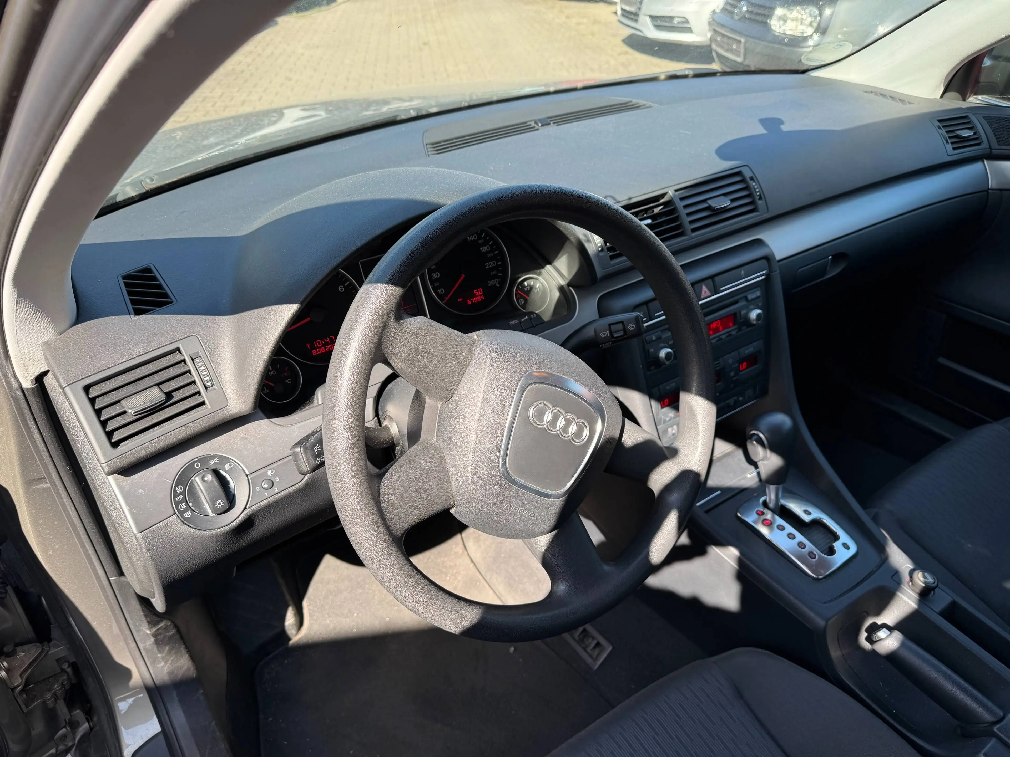Audi A4 2.0 Automatik Audi Scheckheft SHZ PDC Tuv 8/27 3.Hand — photo 11