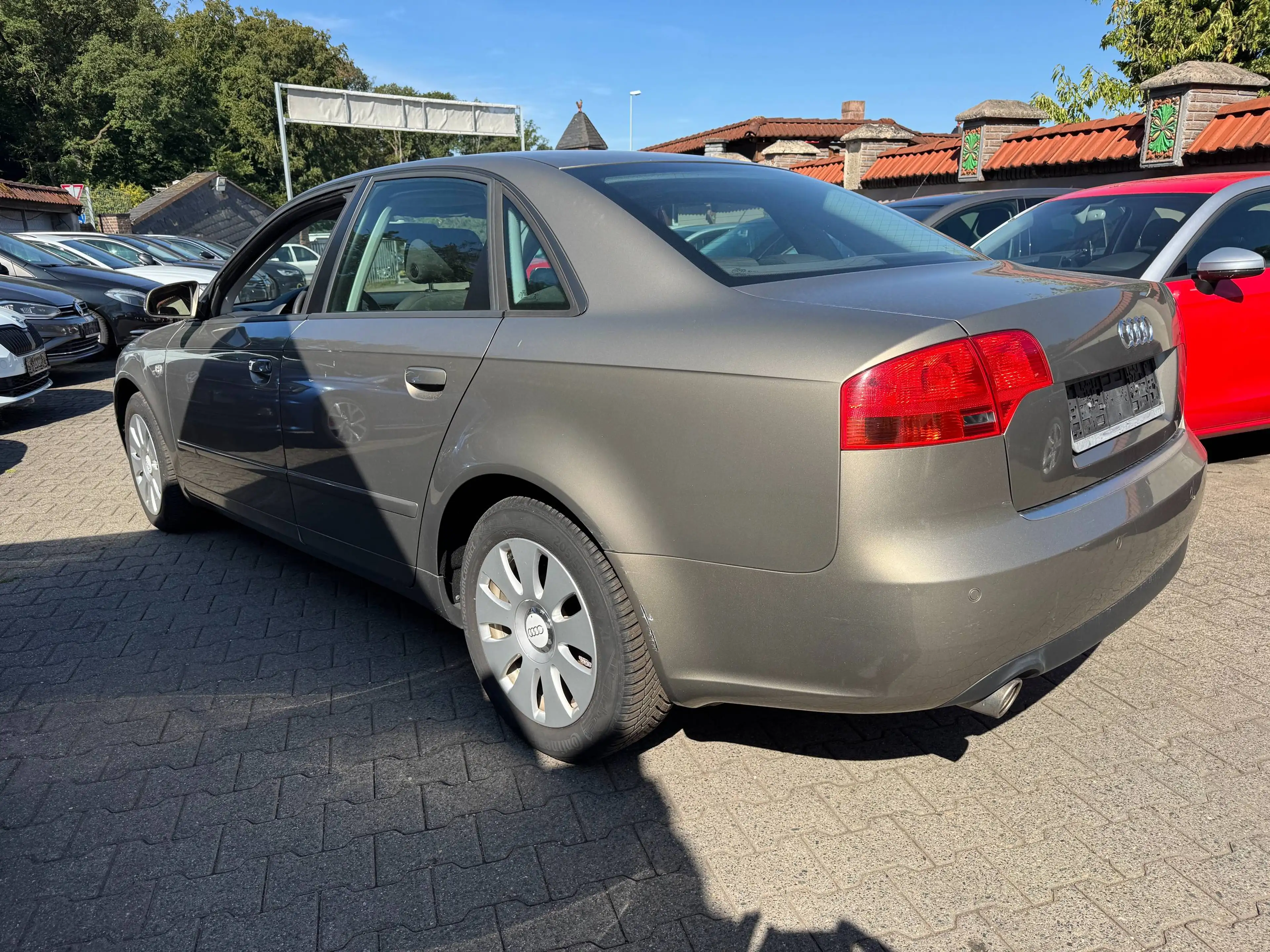 Audi A4 2.0 Automatik Audi Scheckheft SHZ PDC Tuv 8/27 3.Hand — photo 4