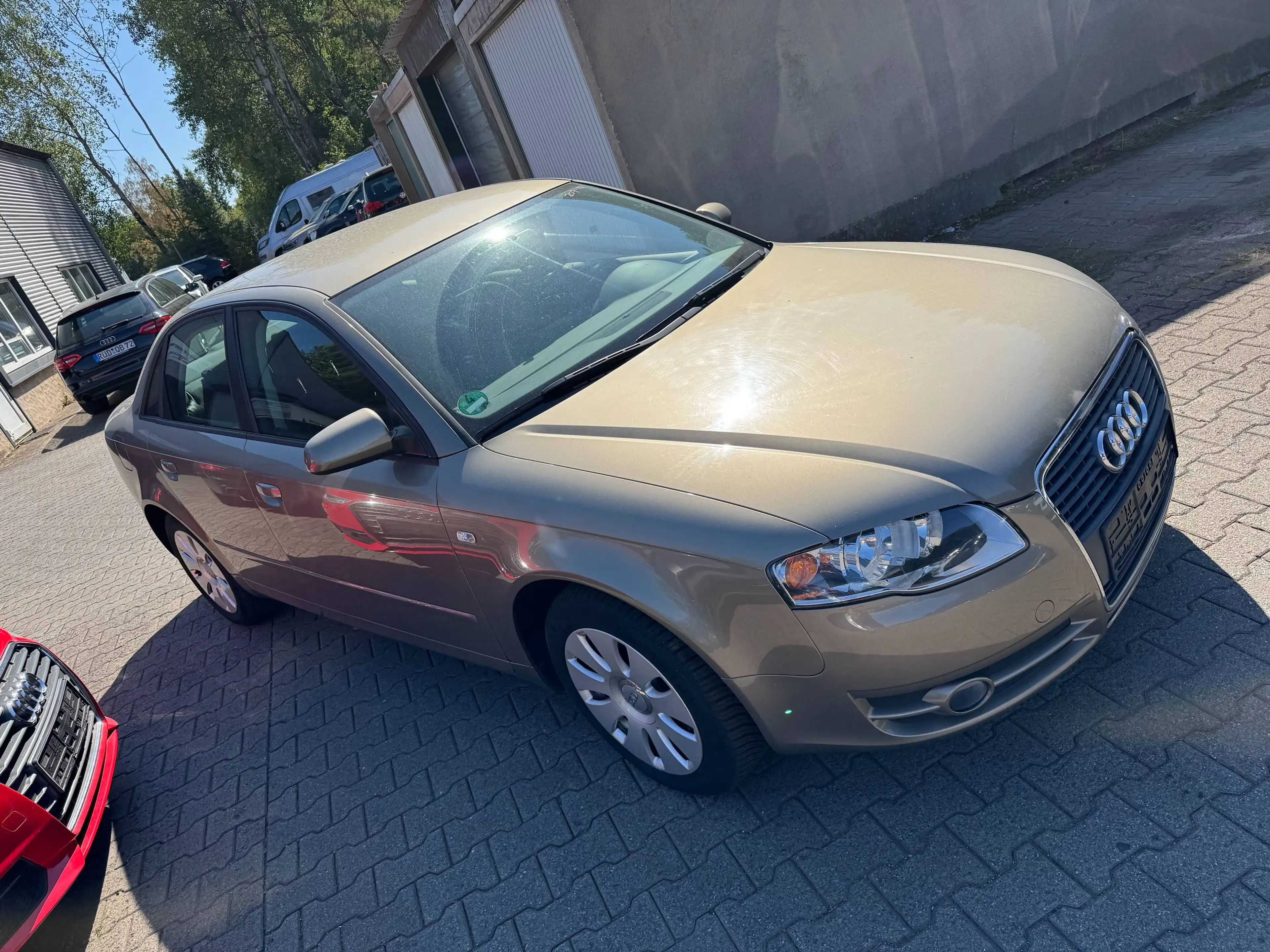 Audi A4 2.0 Automatik Audi Scheckheft SHZ PDC Tuv 8/27 3.Hand — photo 3