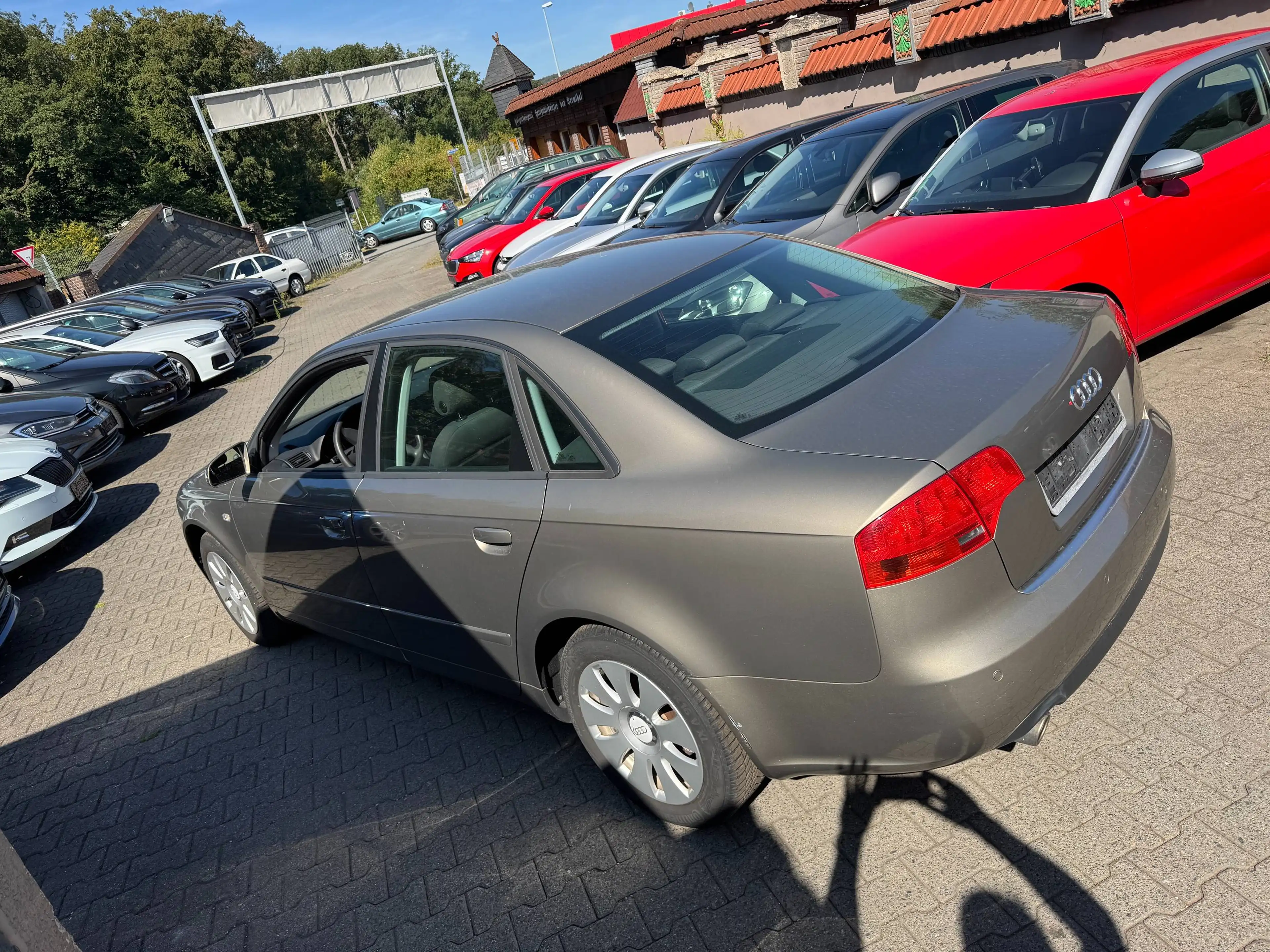 Audi A4 2.0 Automatik Audi Scheckheft SHZ PDC Tuv 8/27 3.Hand — photo 5