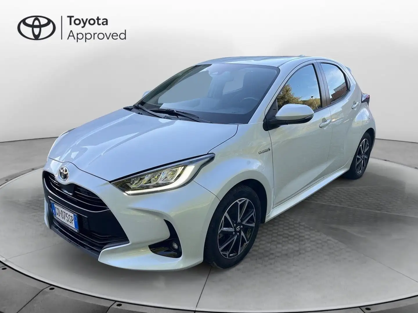 Toyota Yaris Yaris 1.5 Hybrid 5 porte Trend Weiß - 1