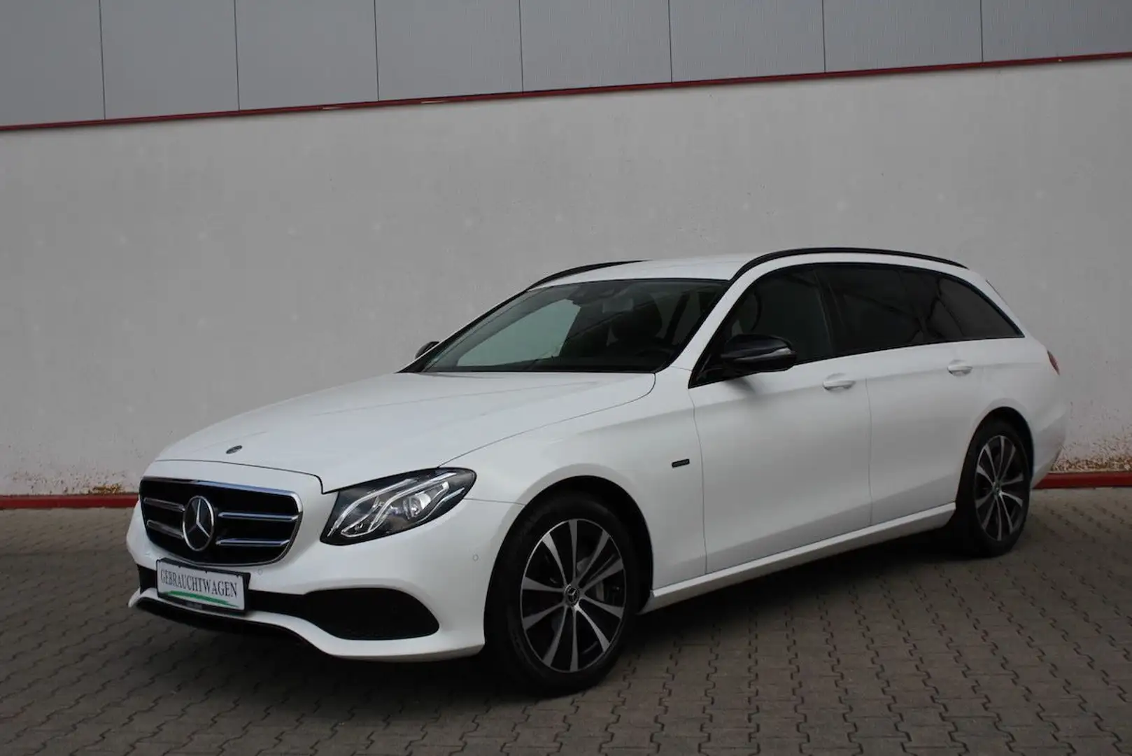 Mercedes-Benz E 300 de T EQ PlugIn Hybrid Distronic NIGHT Apple Wit - 2