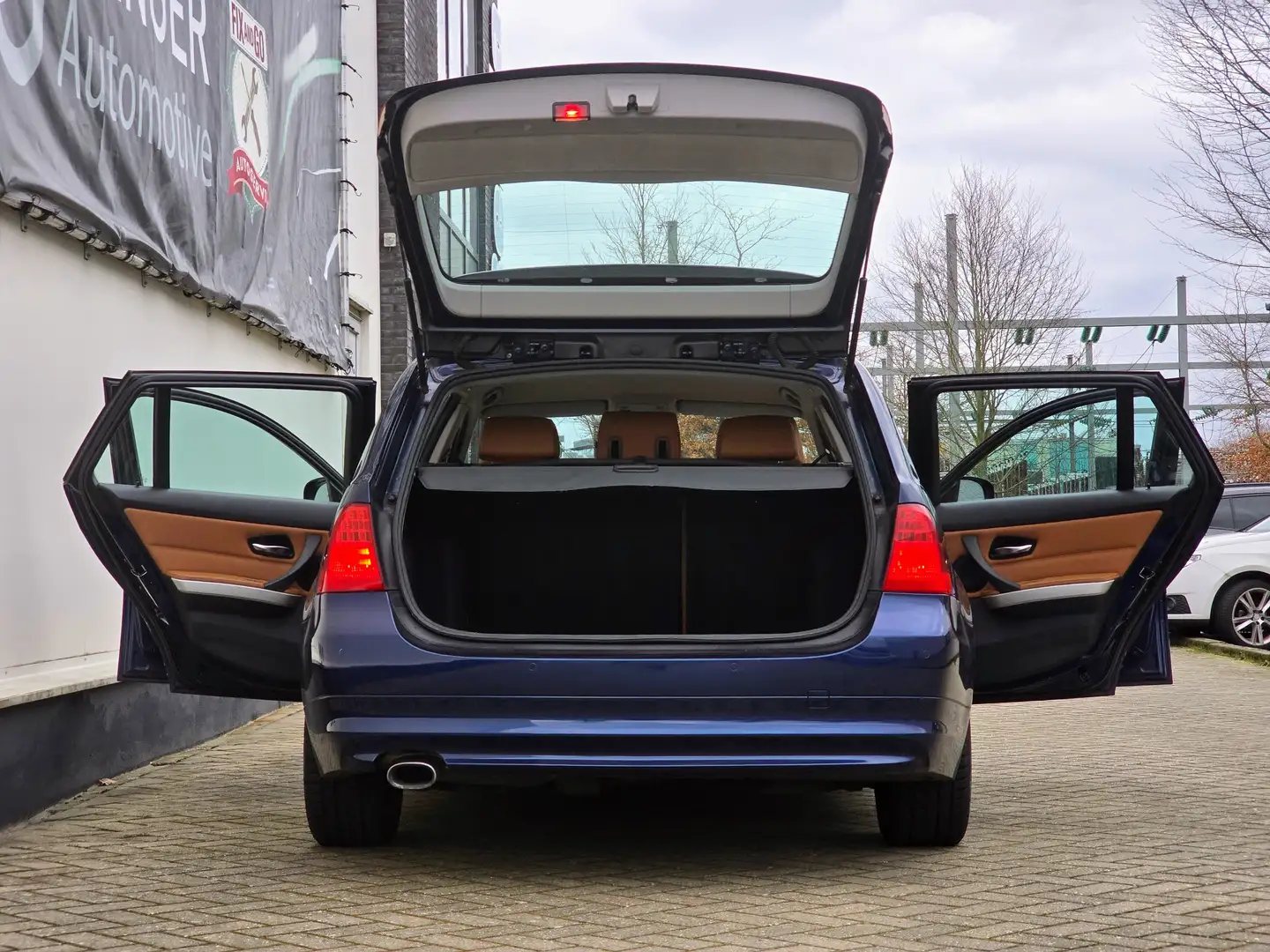 BMW 320 320d+Eff.D.Ed+LuxL. Blauw - 2