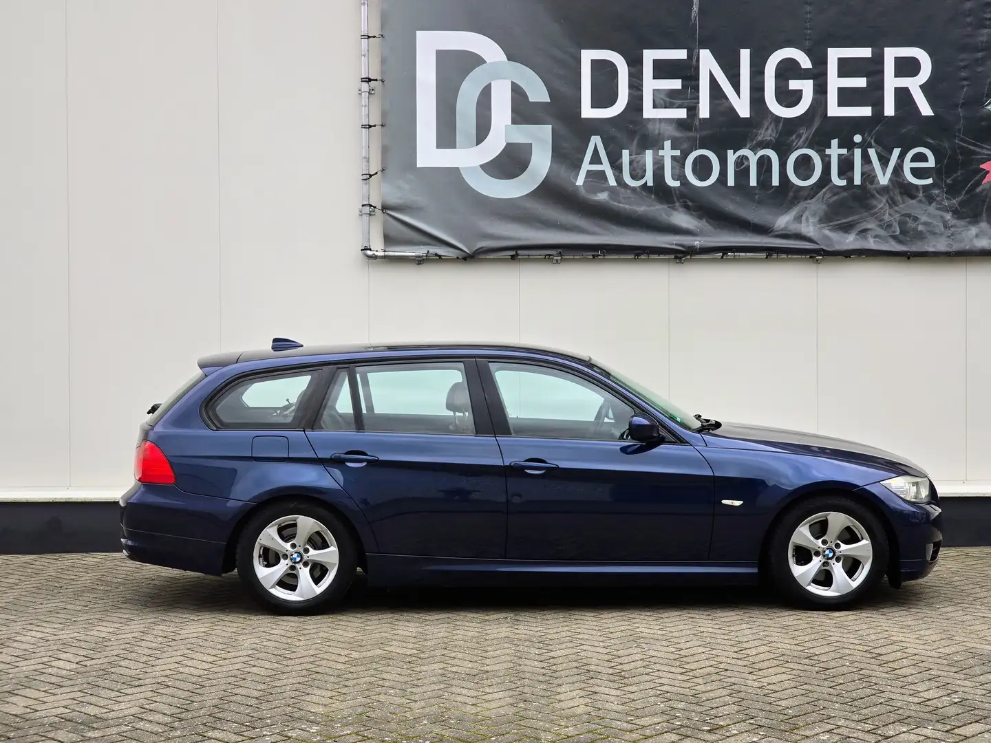 BMW 320 320d+Eff.D.Ed+LuxL. Blauw - 1
