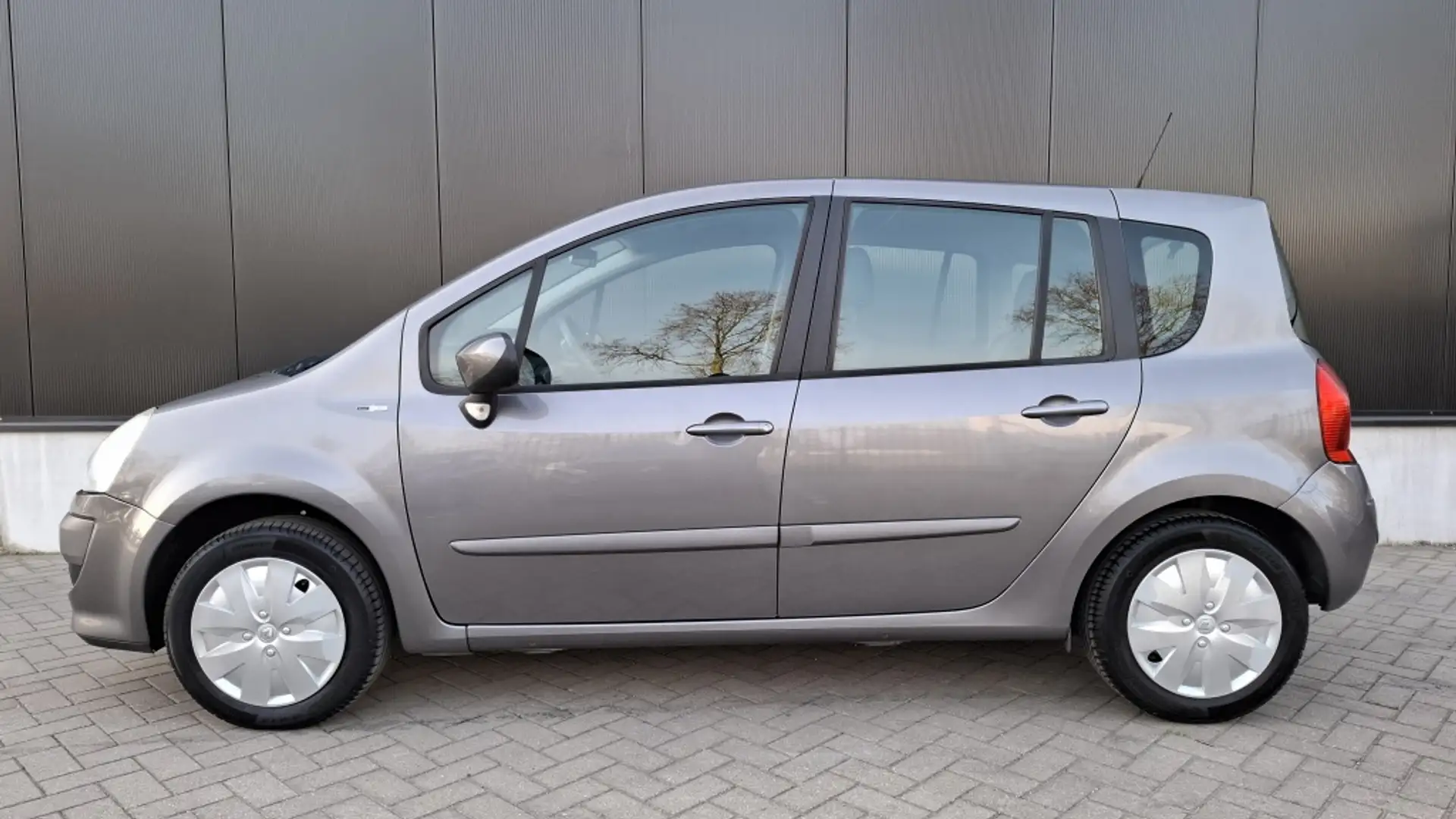 Renault Grand Modus VERKOCHT 1.2 TCE Night& 1Eig NAP AiRCO CRUISE Gris - 2