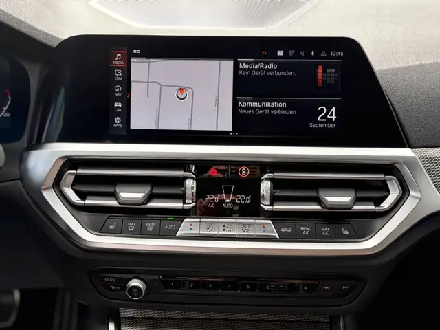 BMW 3 Series view 13