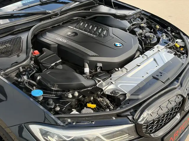 BMW 3 Series view 28