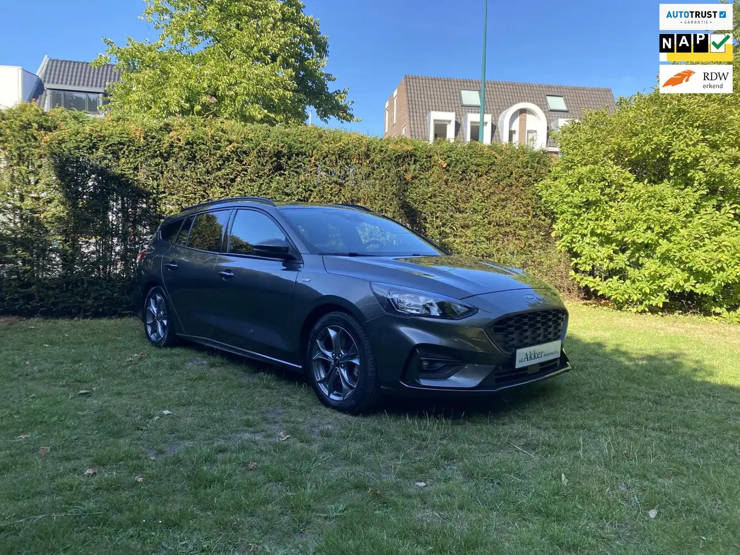 Ford Focus Wagon 1.0 EcoBoost ST Line Business I 1ste Eig I V Grijs - 1