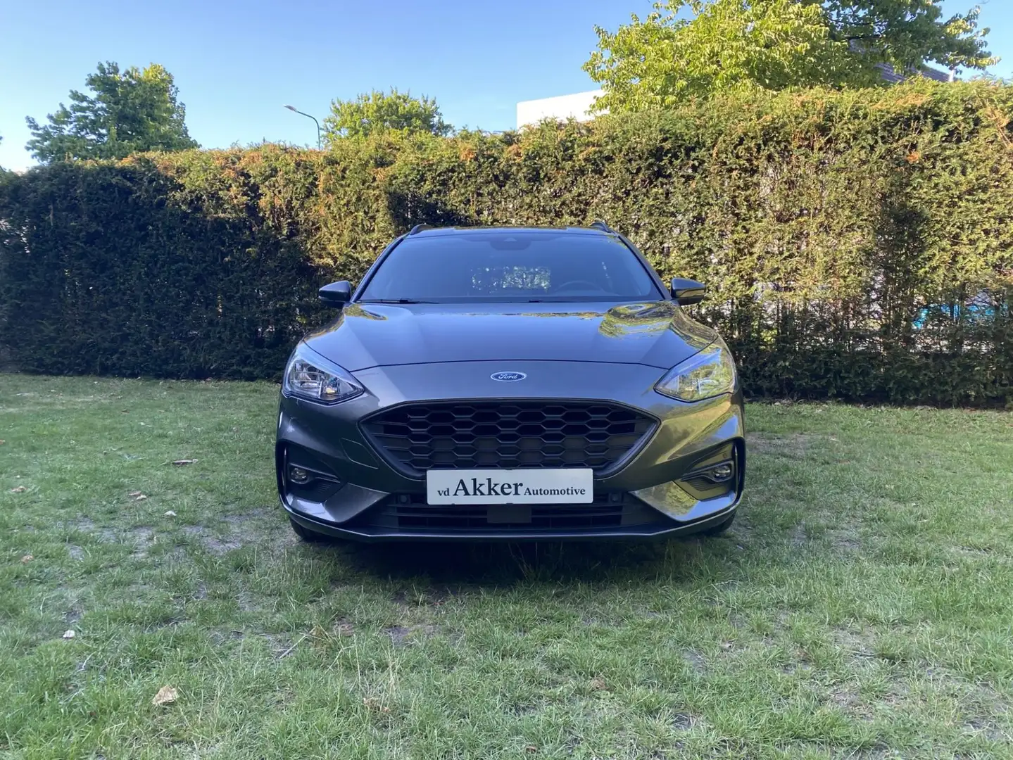 Ford Focus Wagon 1.0 EcoBoost ST Line Business I 1ste Eig I V Grijs - 2