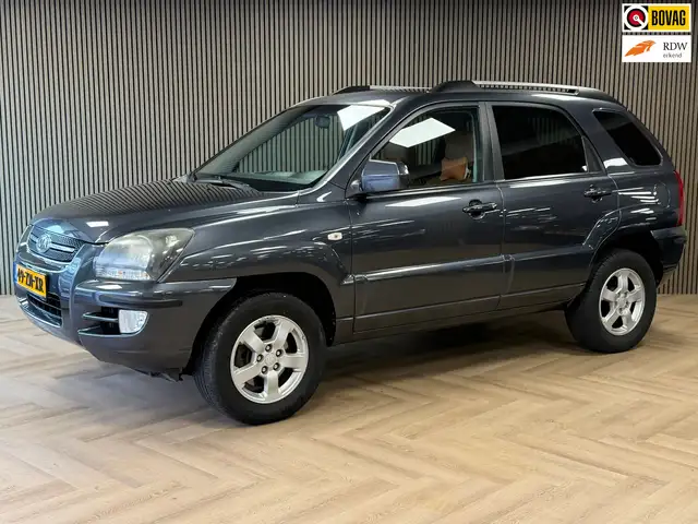 Kia Sportage 2.0 CVVT X-ception TREKHAAK NAVIGATIE BLUETOOTH ST