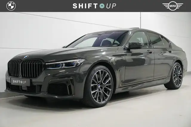 BMW 745 7-serie 745e M-Sport | Massage | Stoelventilatie |