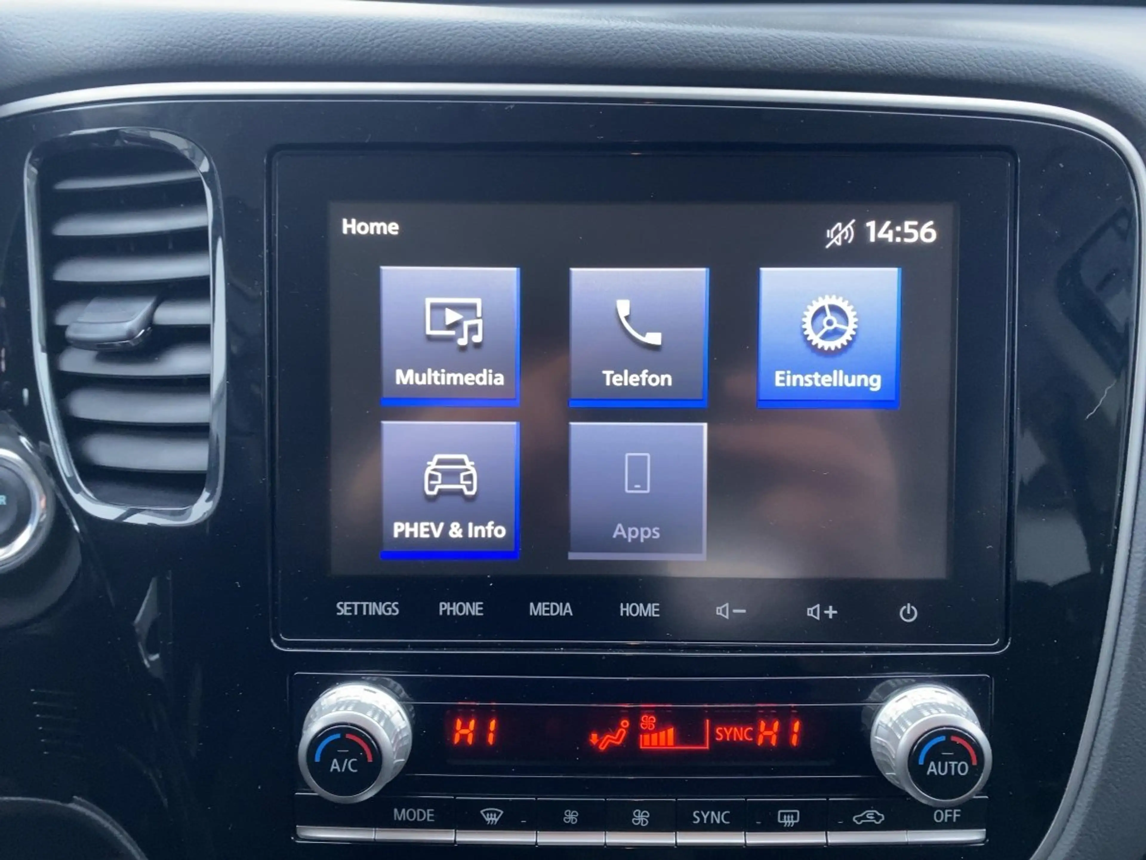 Mitsubishi Outlander 2.4 PHEV Basis AHK*CAM*SHZ*2xKlima*Alu — photo 12