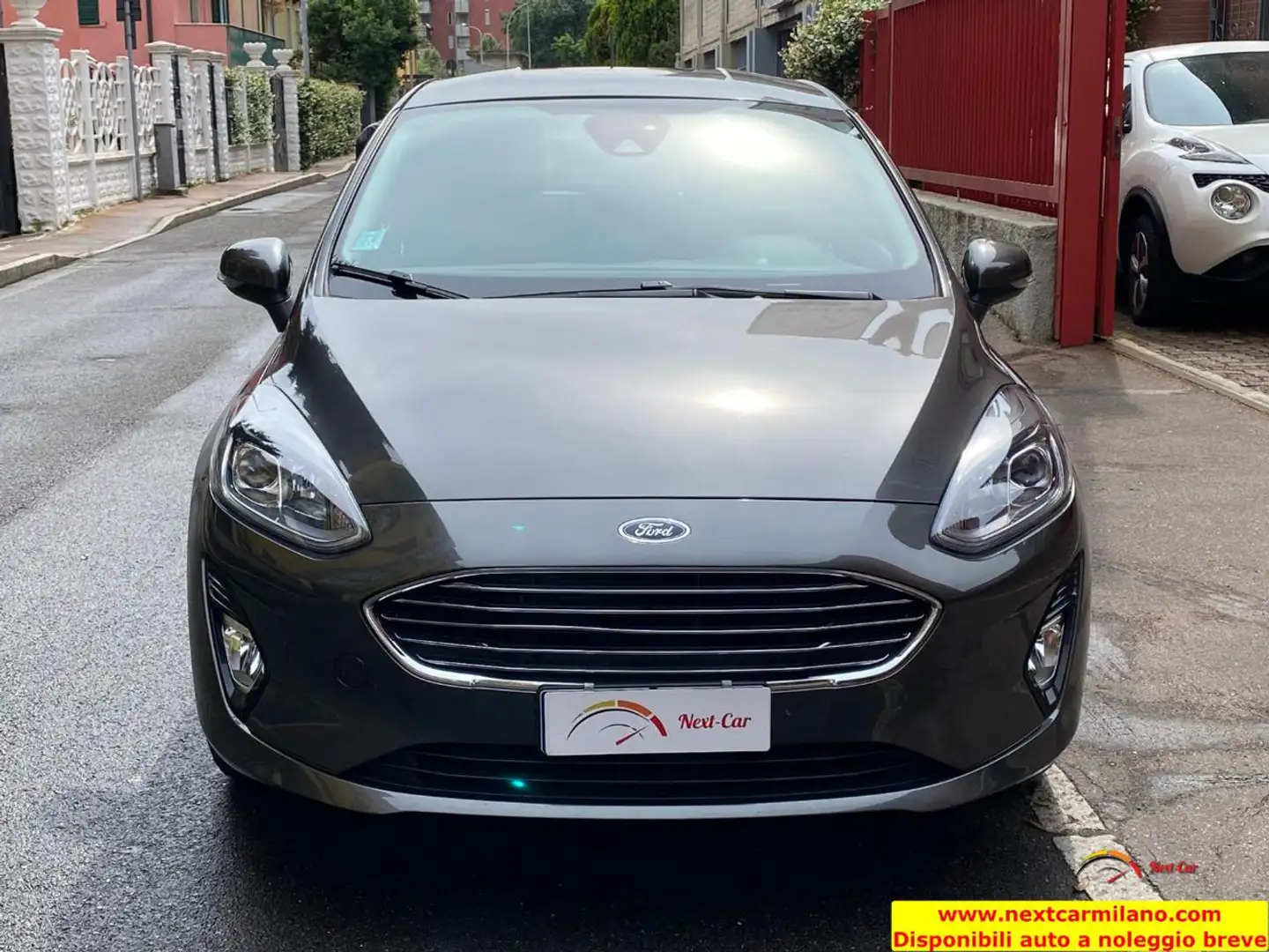 Ford Fiesta 1.0 Ecoboost Hybrid 125 CV 5 porte Titanium Grigio - 2