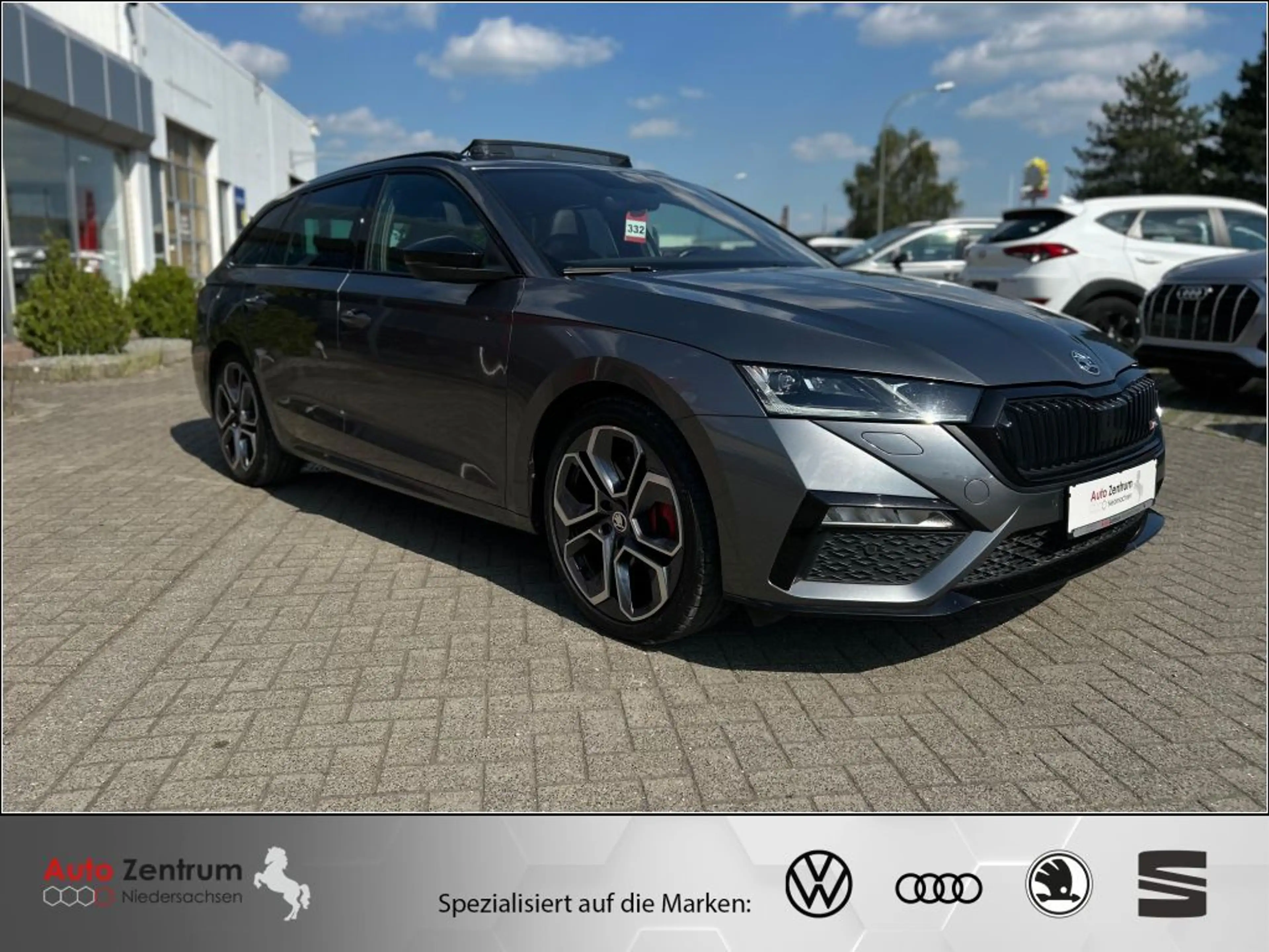 Skoda Octavia 2.0 TSI RS CarPlay AHK*PANO*StandH*Massage*MATRIX — photo 3