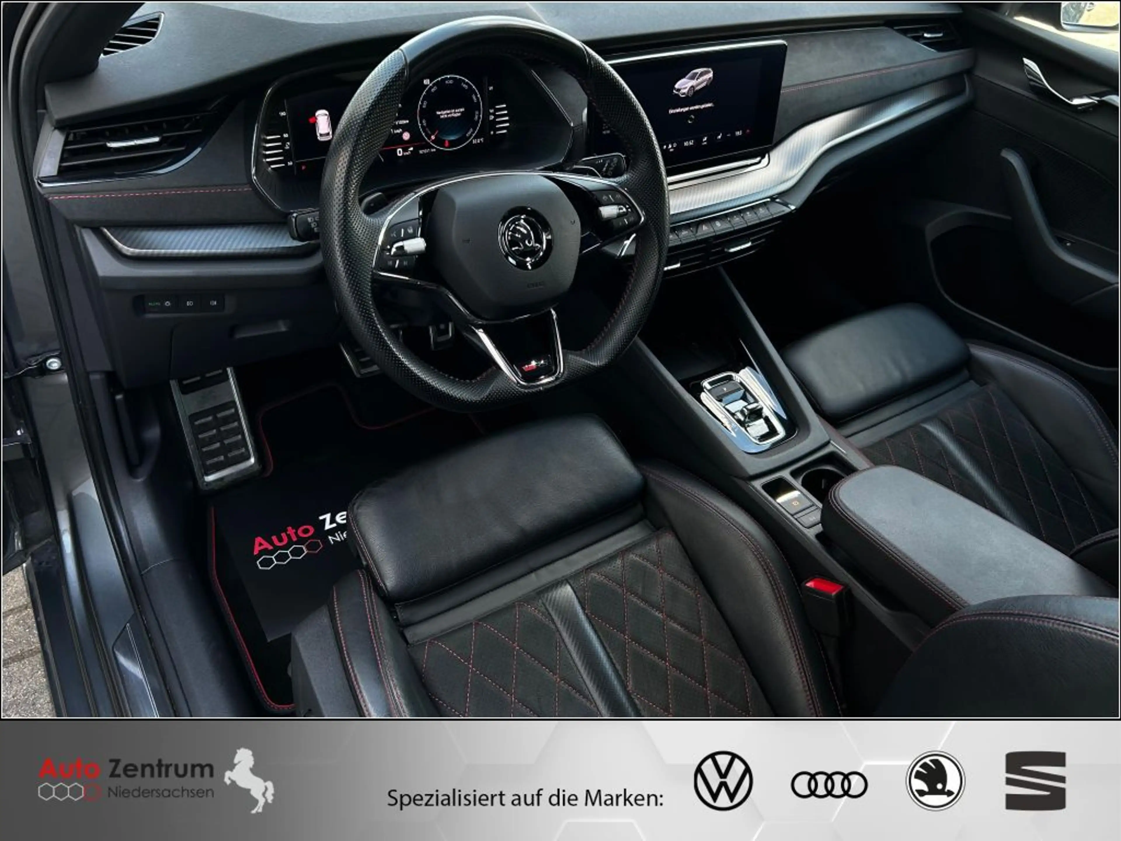 Skoda Octavia 2.0 TSI RS CarPlay AHK*PANO*StandH*Massage*MATRIX — photo 14