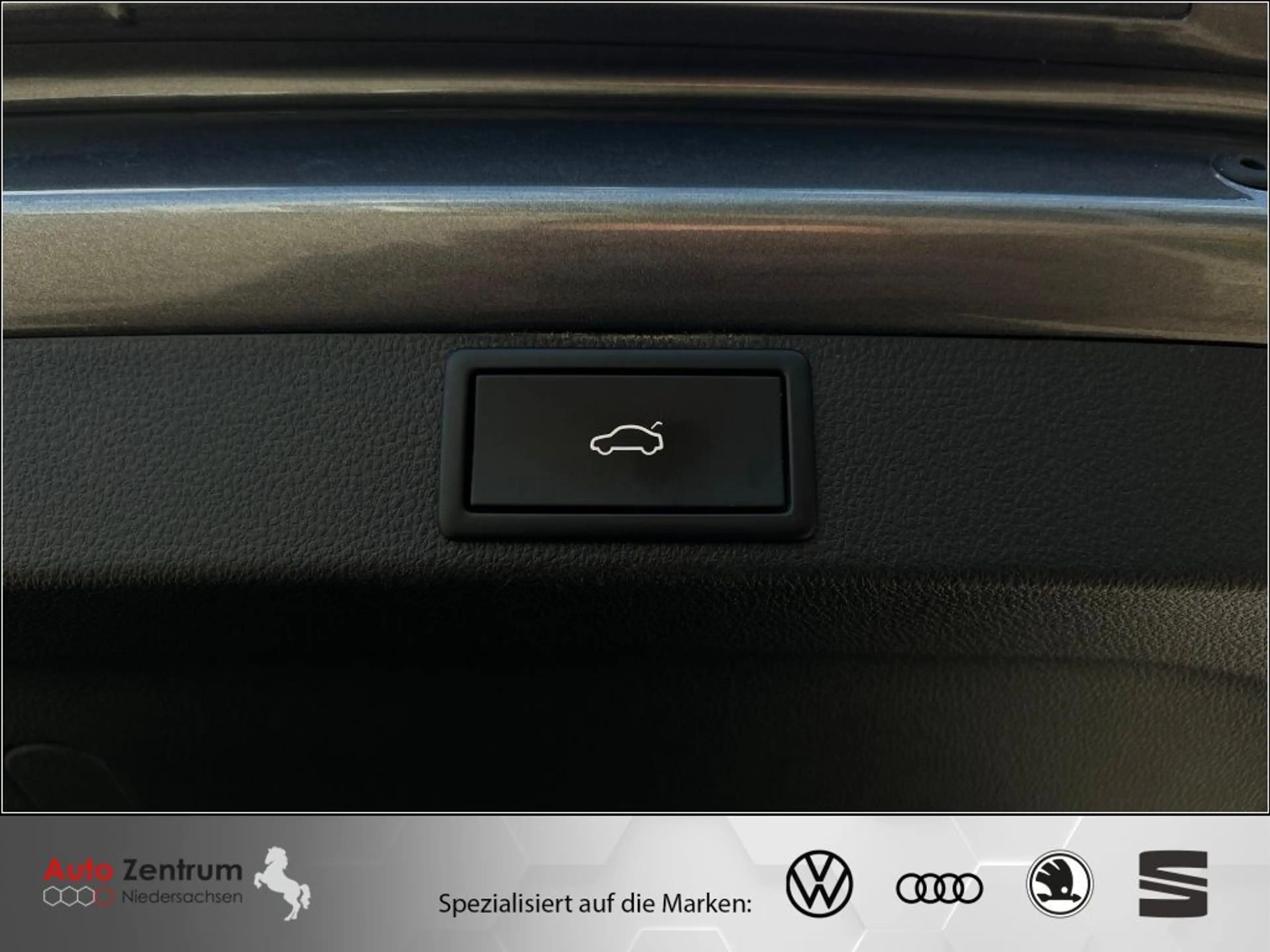 Skoda Octavia 2.0 TSI RS CarPlay AHK*PANO*StandH*Massage*MATRIX — photo 9