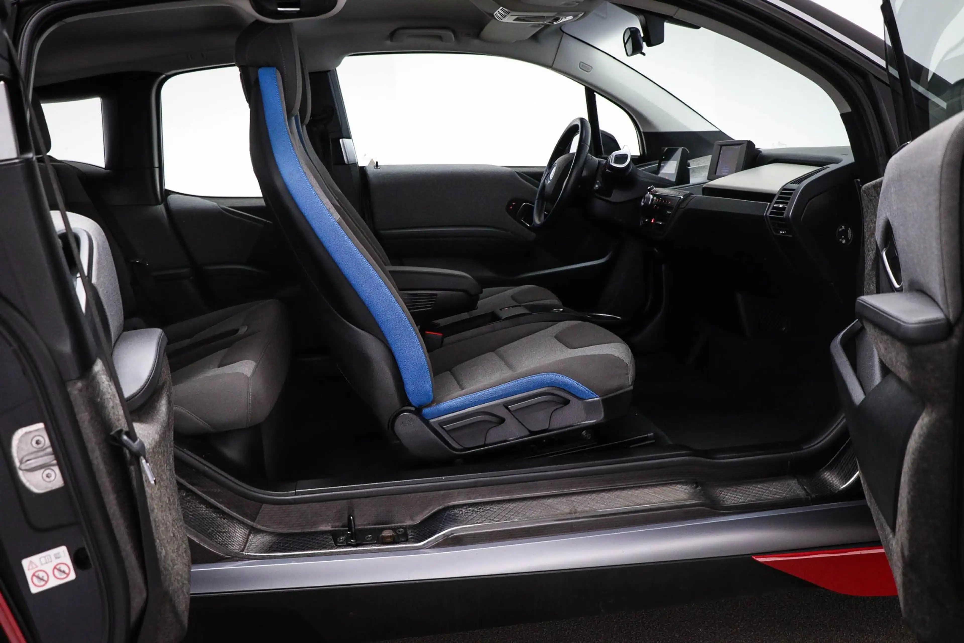 BMW i3 Basis 120Ah 42 kWh | SOH 91% | LED | AIRCO | 19" — photo 8