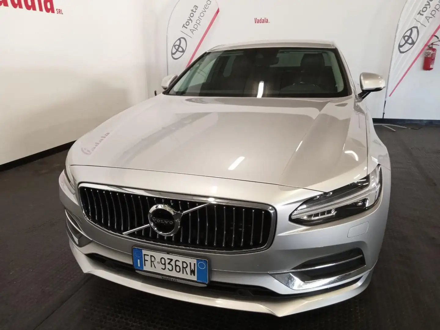 Volvo S90 D4 Geartronic Inscription Silber - 2