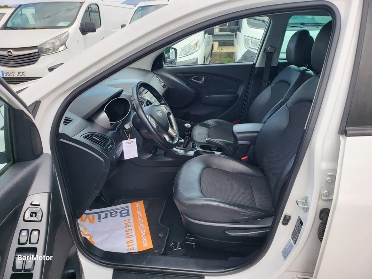 Hyundai iX35 1.7CRDI Tecno Star Sky 4x2 Blanco - 2