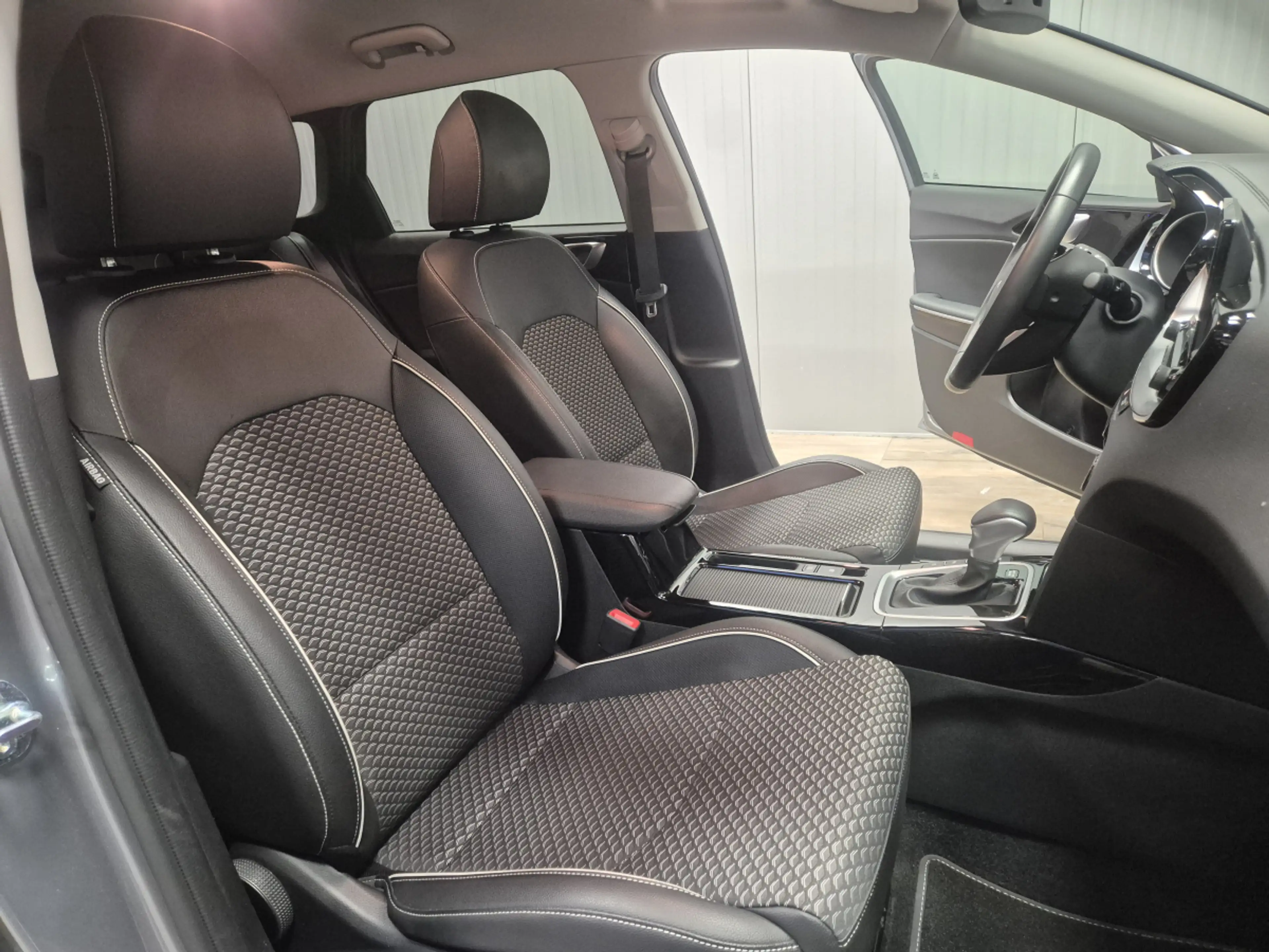 Kia Ceed / cee'd — photo 10