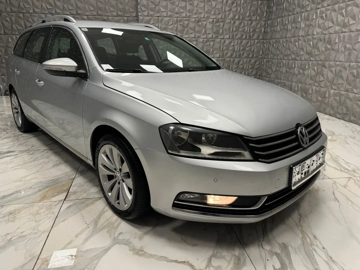 Volkswagen Passat Variant Highline BlueMotion Argent - 1