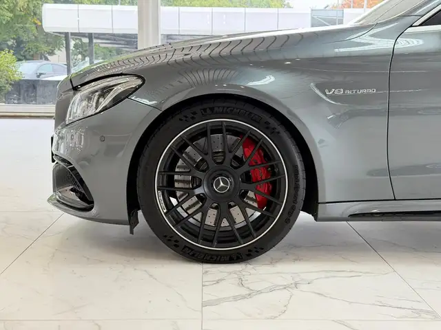 Mercedes-Benz C-Class view 5