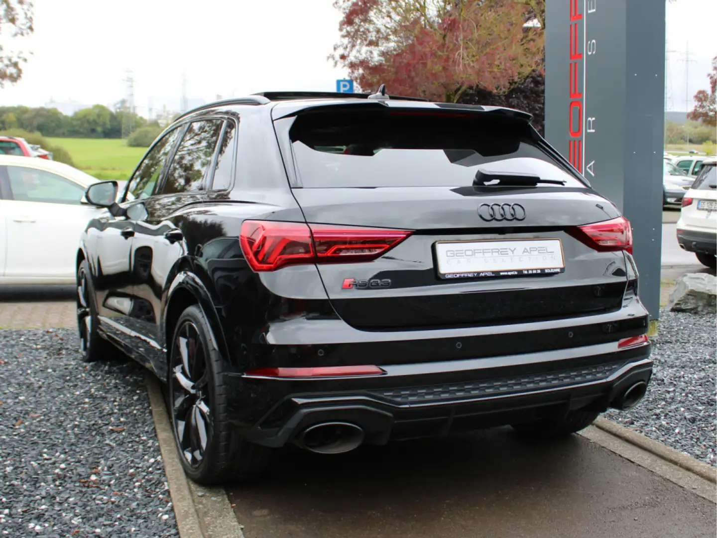 Audi RS Q3 2.5 TFSI QUATTRO RS SITZE PANO CUIR NAVI 1 HAND Schwarz - 2