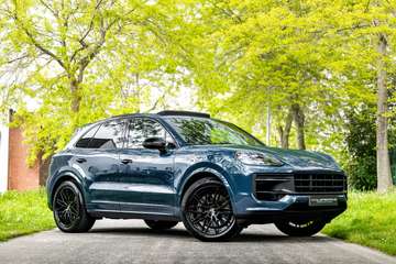 E-Hybrid Facelift * SportChrono * Matrix * SoftClose * Pano * Camera