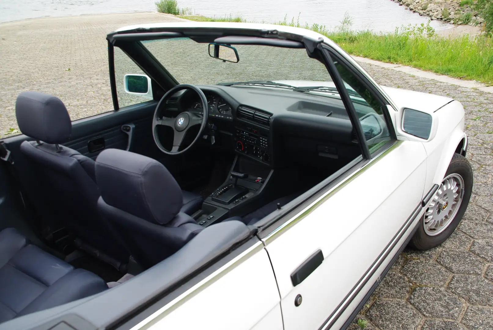 BMW 325 325i - 2