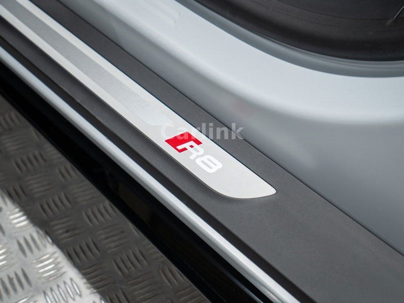 Audi R8 Performance Quattro Spyder -85KM-MATT SUZUKA- — photo 13