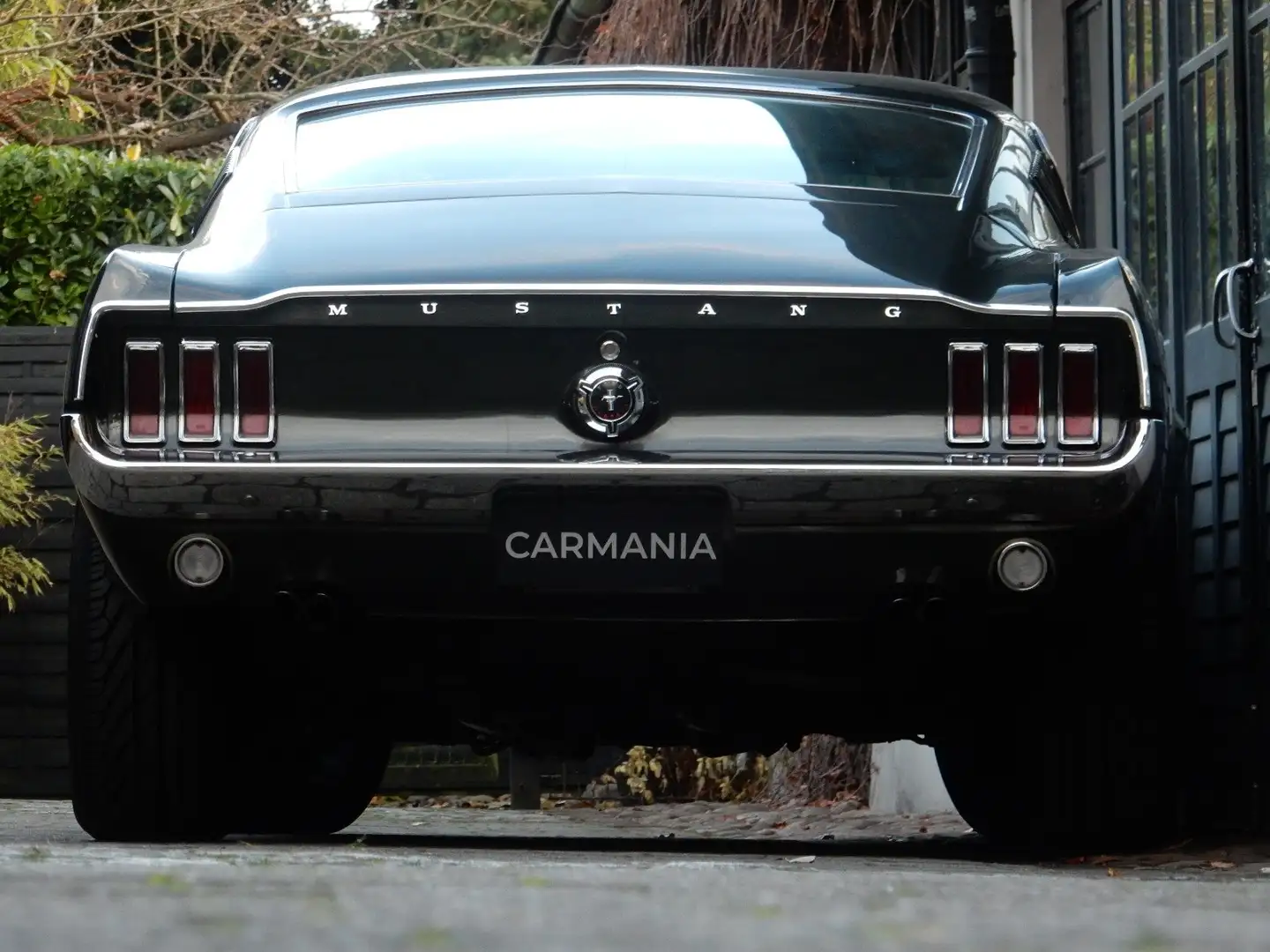 Ford Mustang Fastback V8 Grün - 2