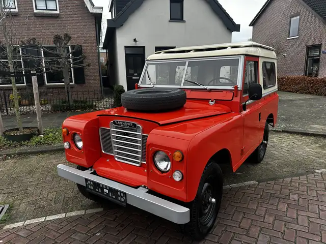 Land Rover 88 Serie III Santana