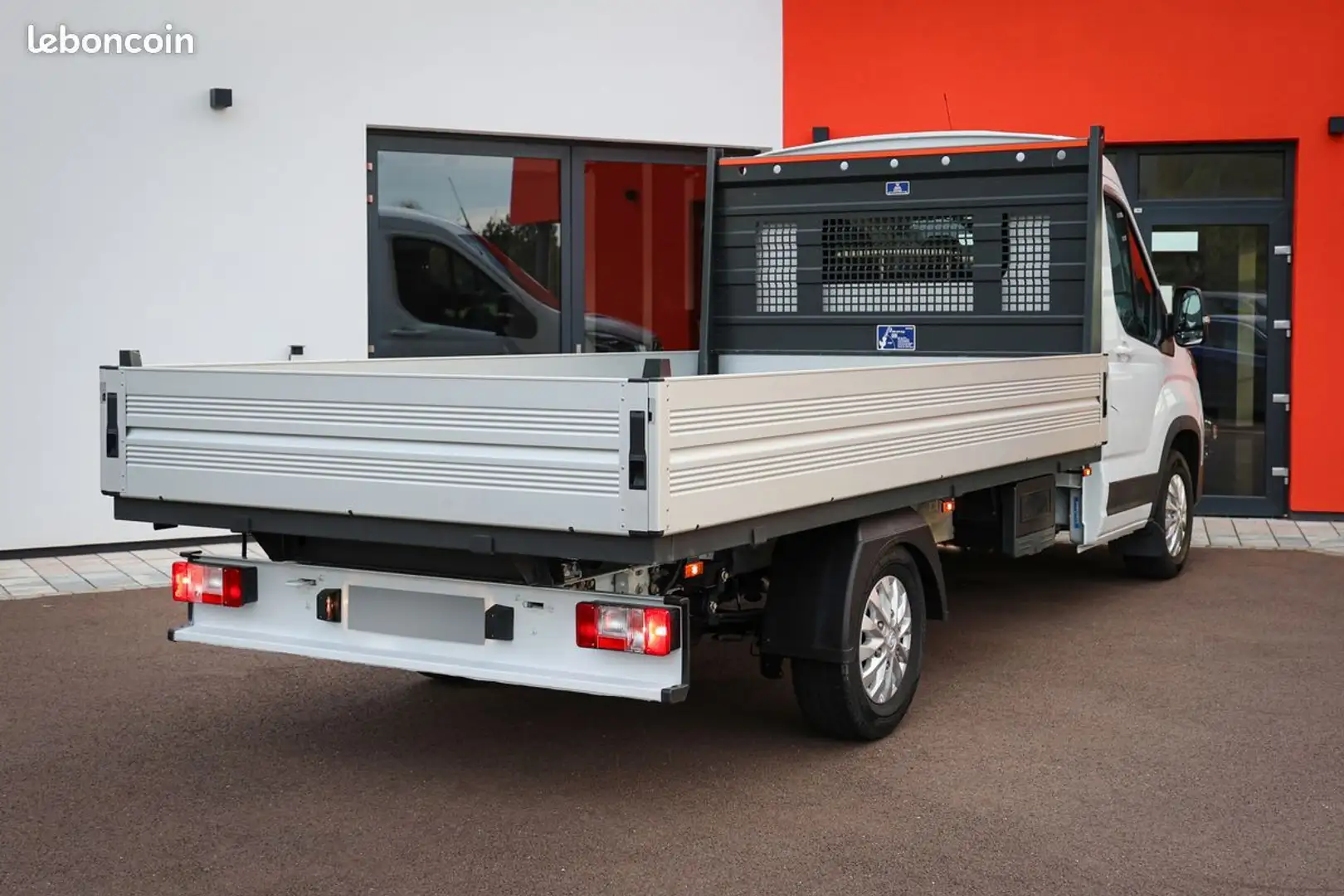 Maxus eDeliver 9 Deliver9 2.0 150ch plateau ridelle neuf Weiß - 2