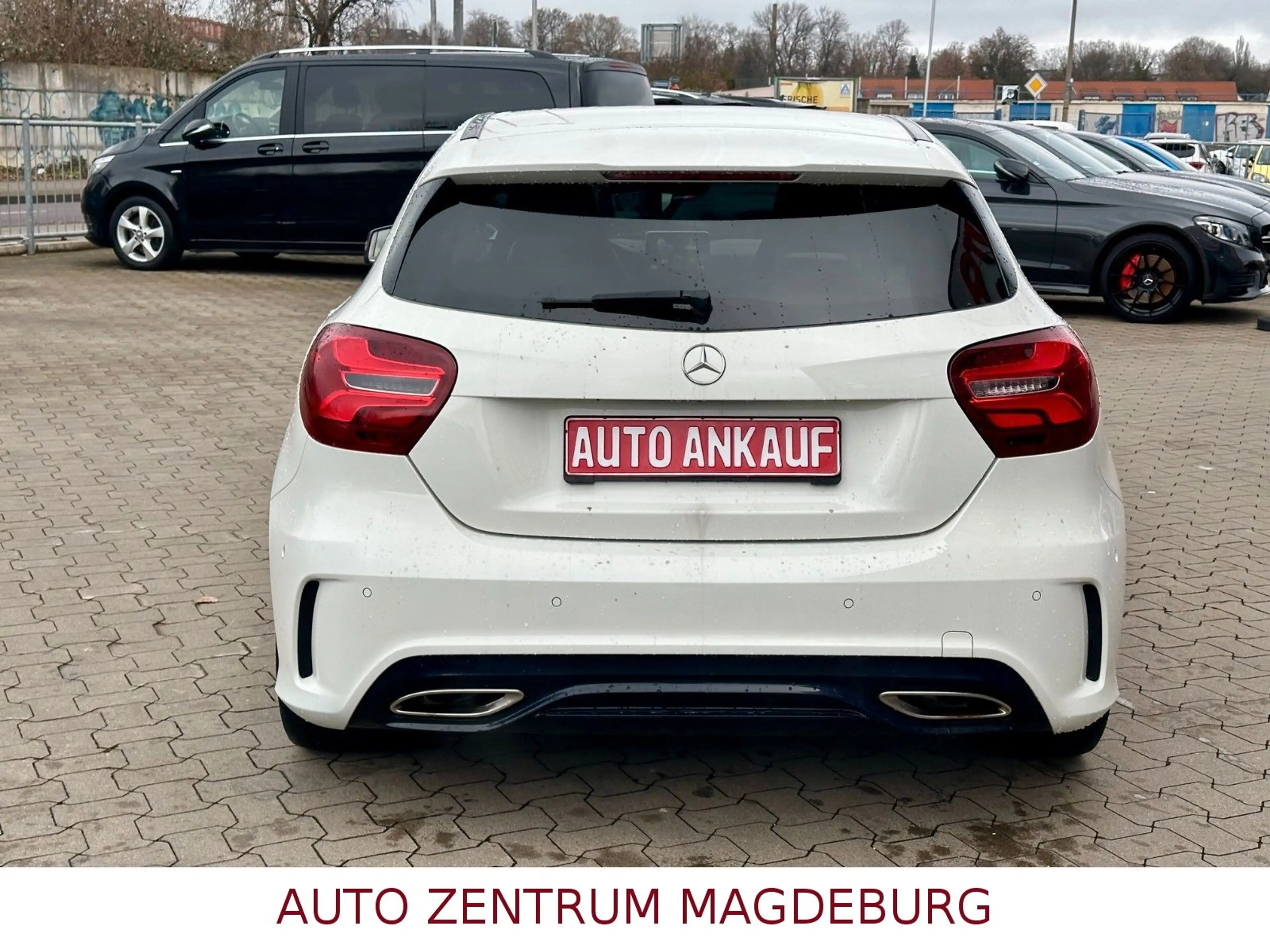 Mercedes-Benz A 220 4Matic*AMG SPORTLINE*AUTOM*NAV*LED — photo 8