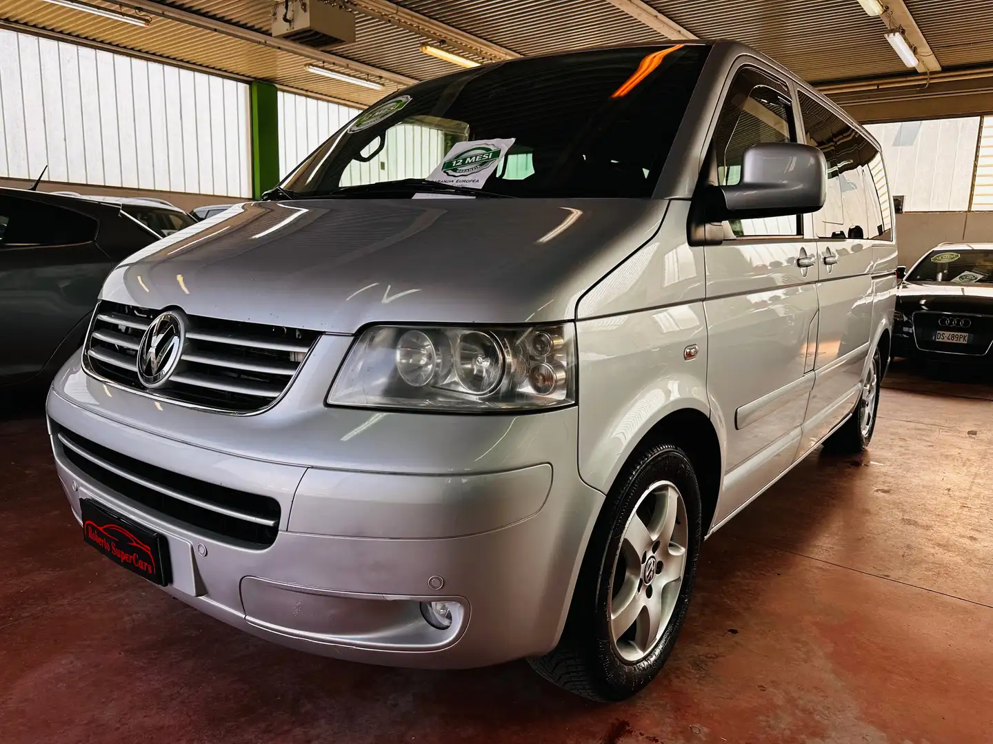 Volkswagen T5 Multivan Multivan 2.5 TDI Highline 131cv 4x4 Gancio Traino Argento - 2