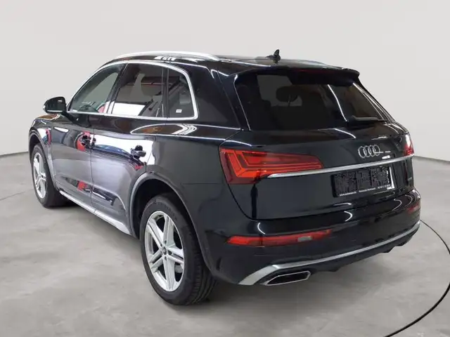 Audi Q5 view 5