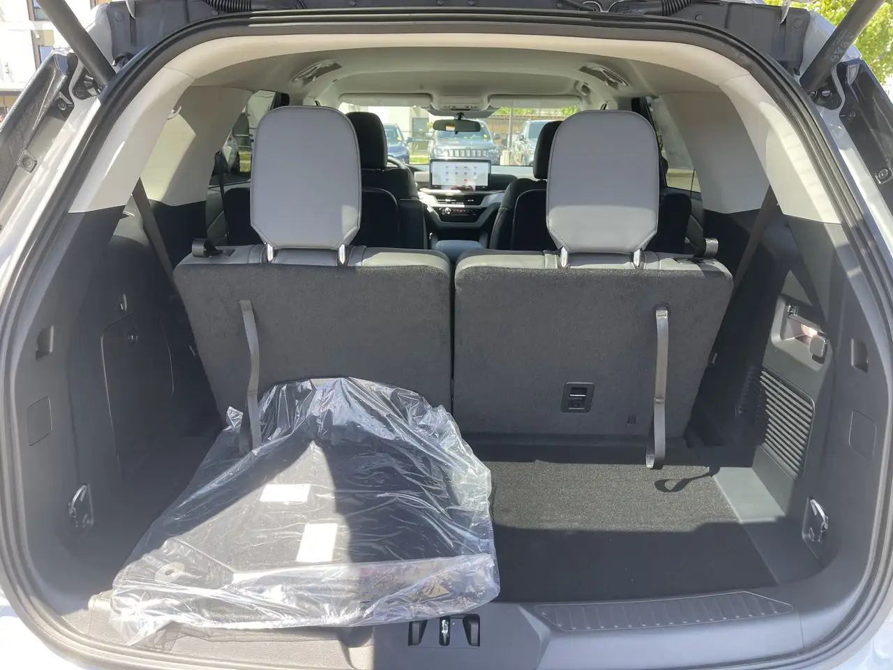 Ford Explorer photo Ford Explorer