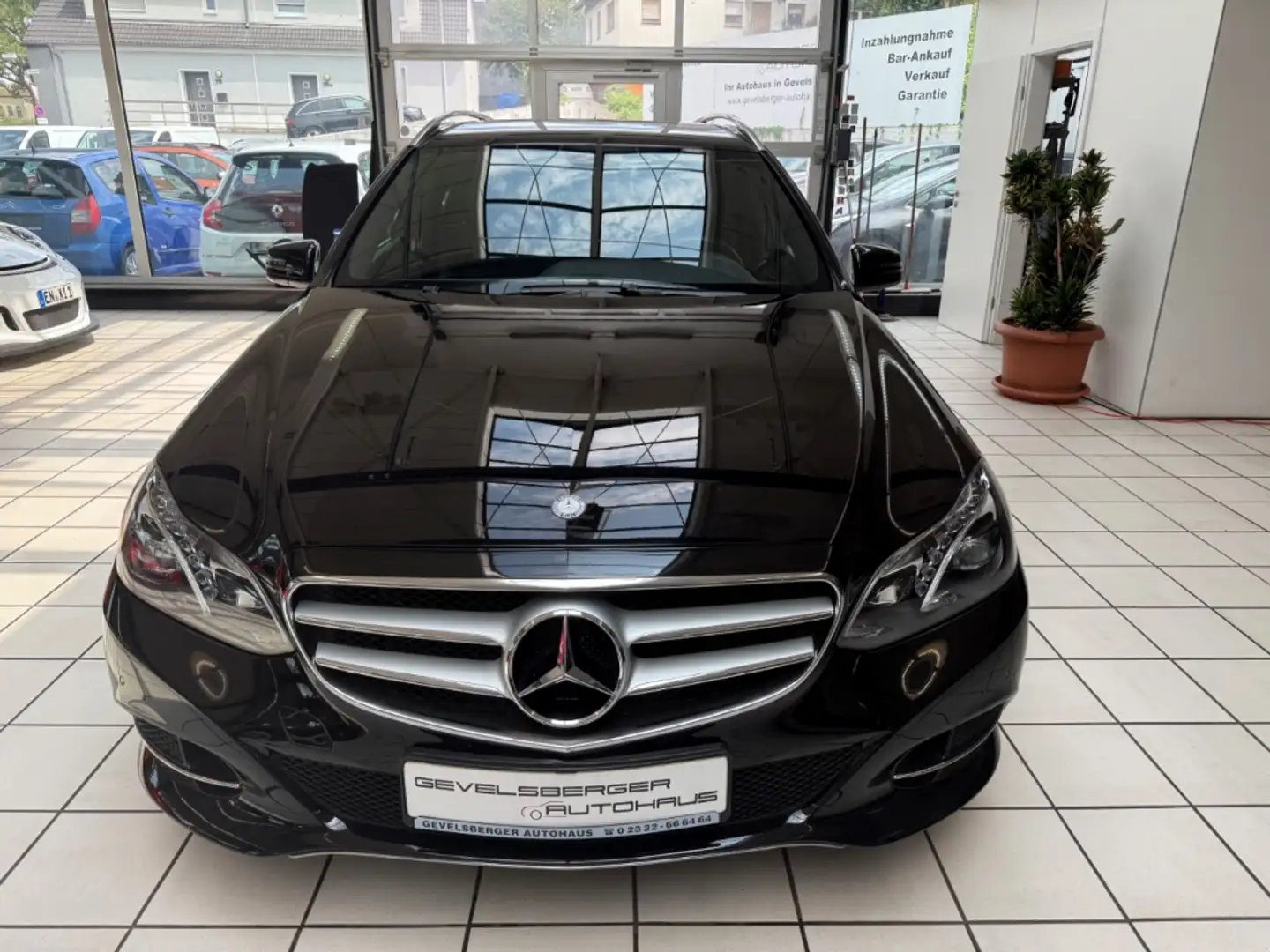 Mercedes-Benz E 200 -Klasse T-Modell CDI BlueEfficiency Scheckheft Negro - 2