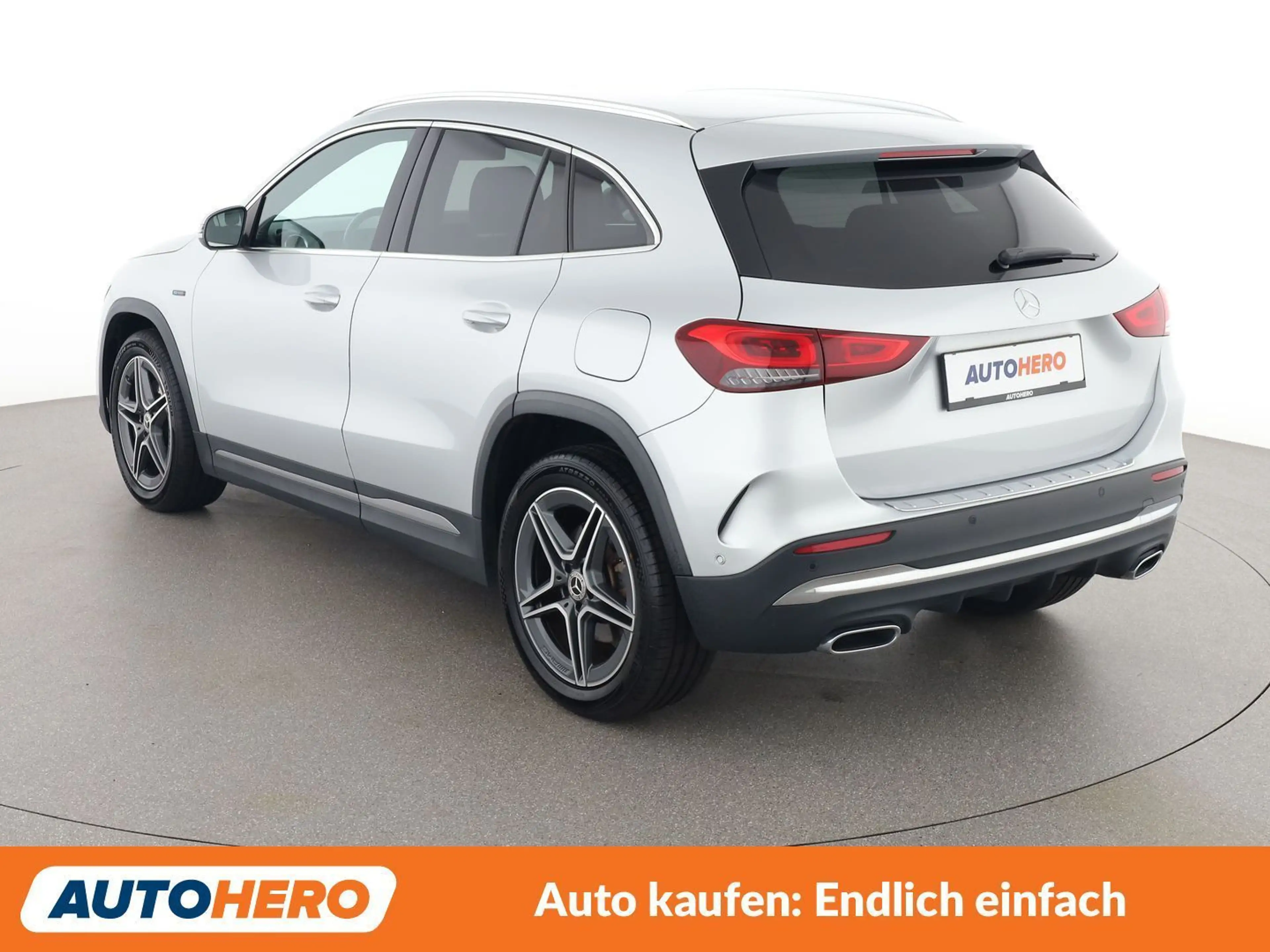 Mercedes-Benz GLA 250 GLA 250e AMG Line — photo 4