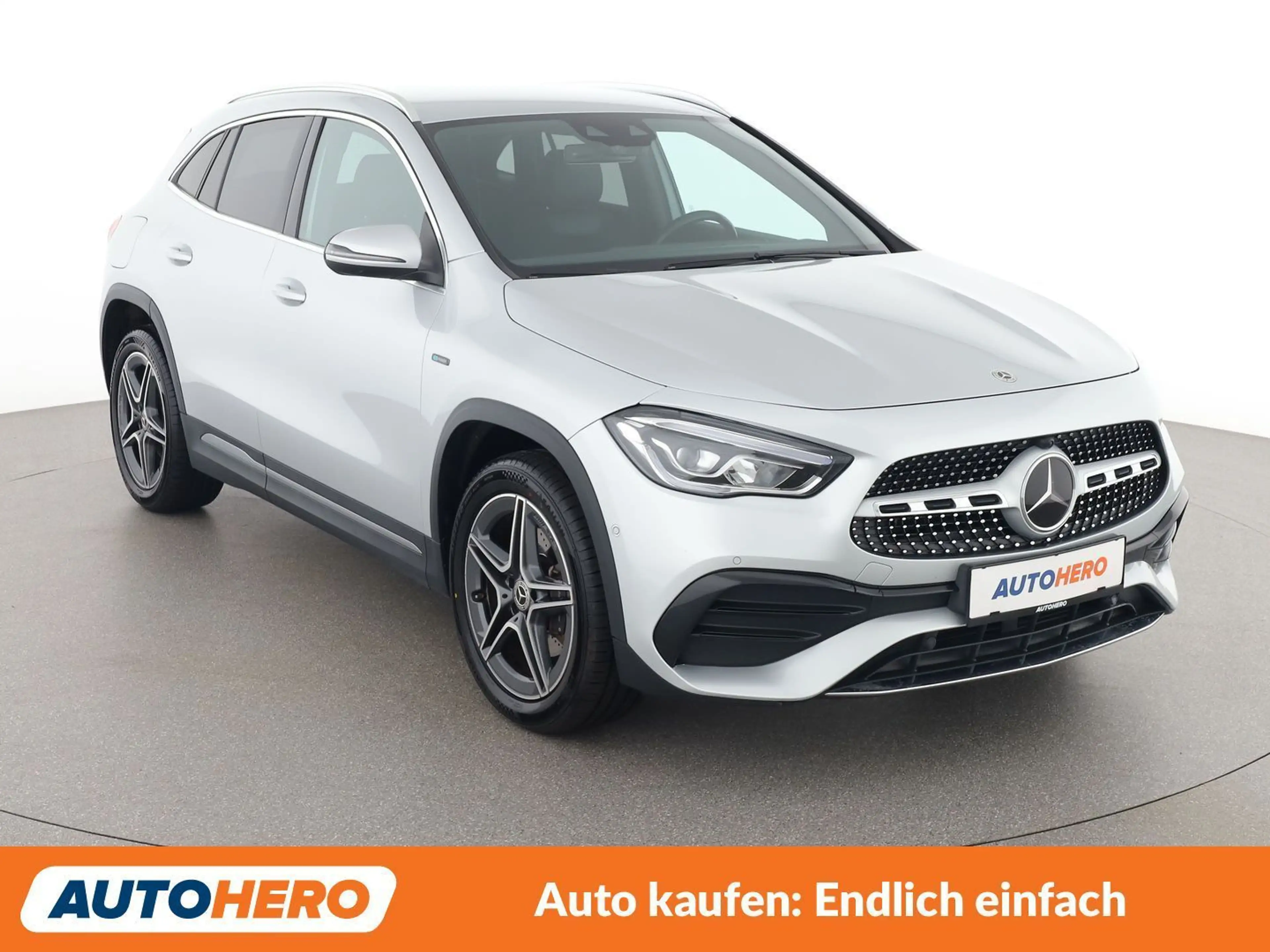 Mercedes-Benz GLA 250 GLA 250e AMG Line — photo 8
