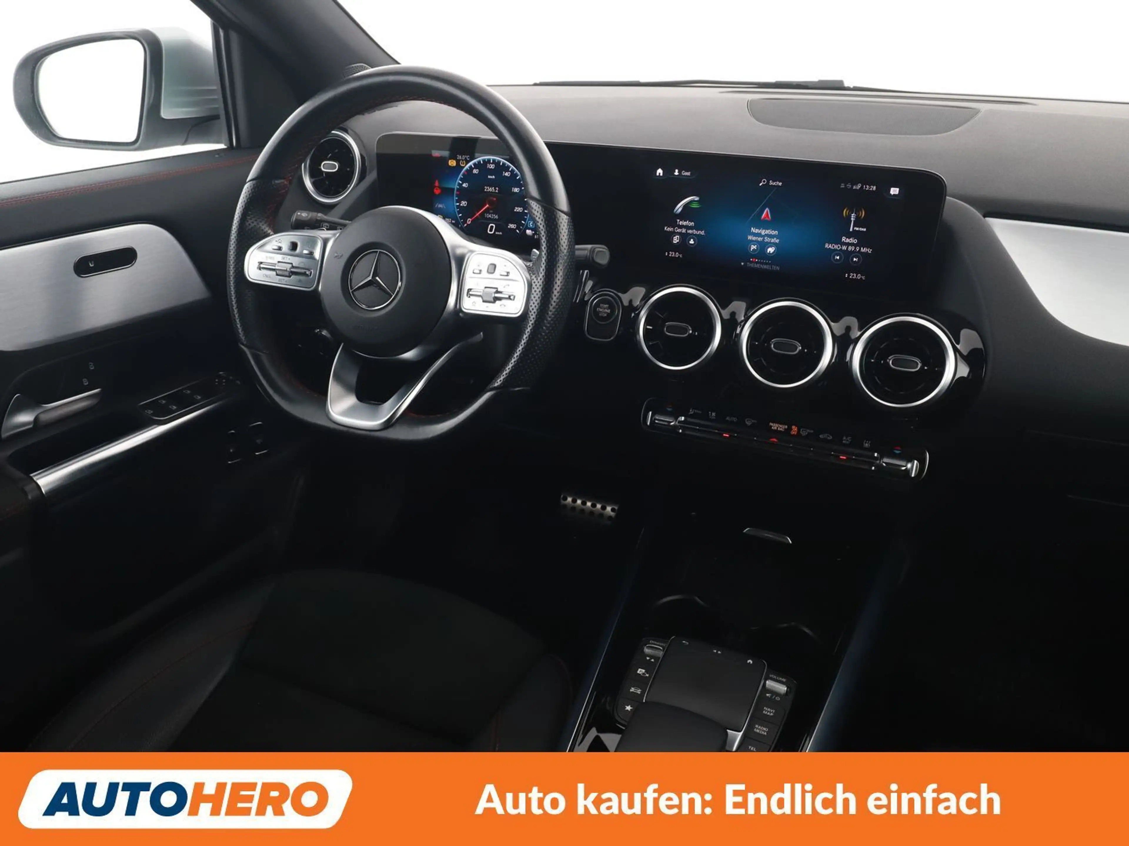 Mercedes-Benz GLA 250 GLA 250e AMG Line — photo 14