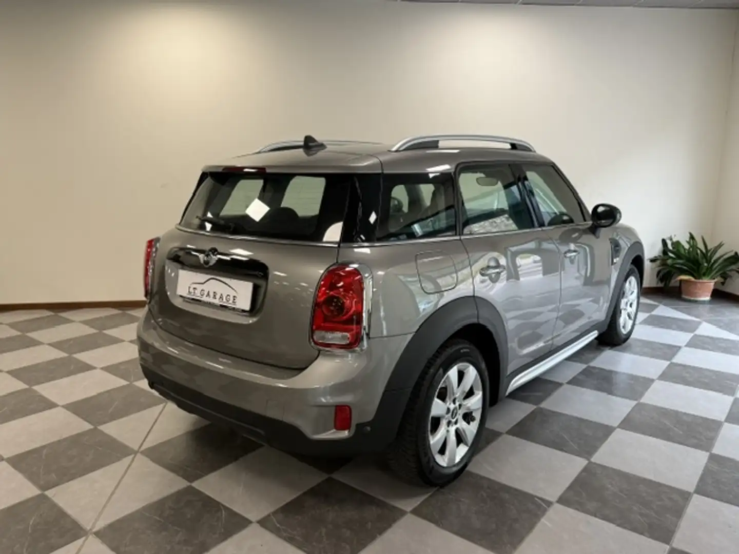MINI One Countryman Mini Countryman F60 2017 1.5 Boost Grau - 2