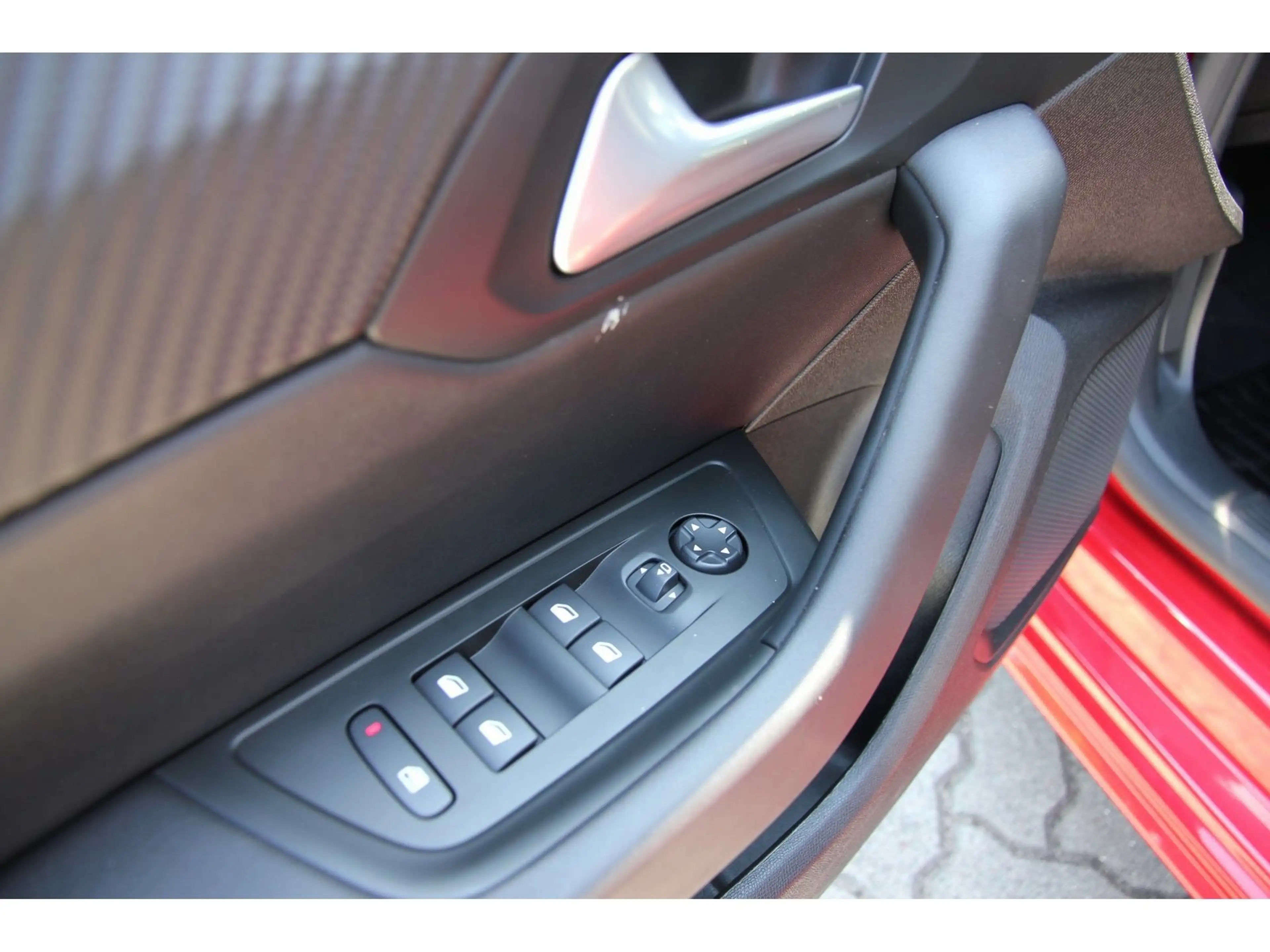 Peugeot 508 SW Allure Pack HDi 130 EAT8 Carplay Navi — photo 15