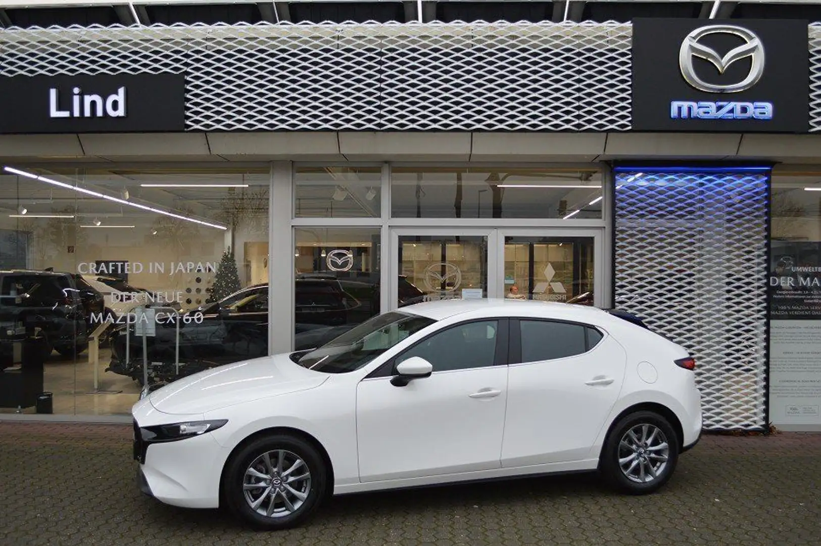 Mazda 3 2.5L e-SKYACTIV G 140ps Weiß - 2