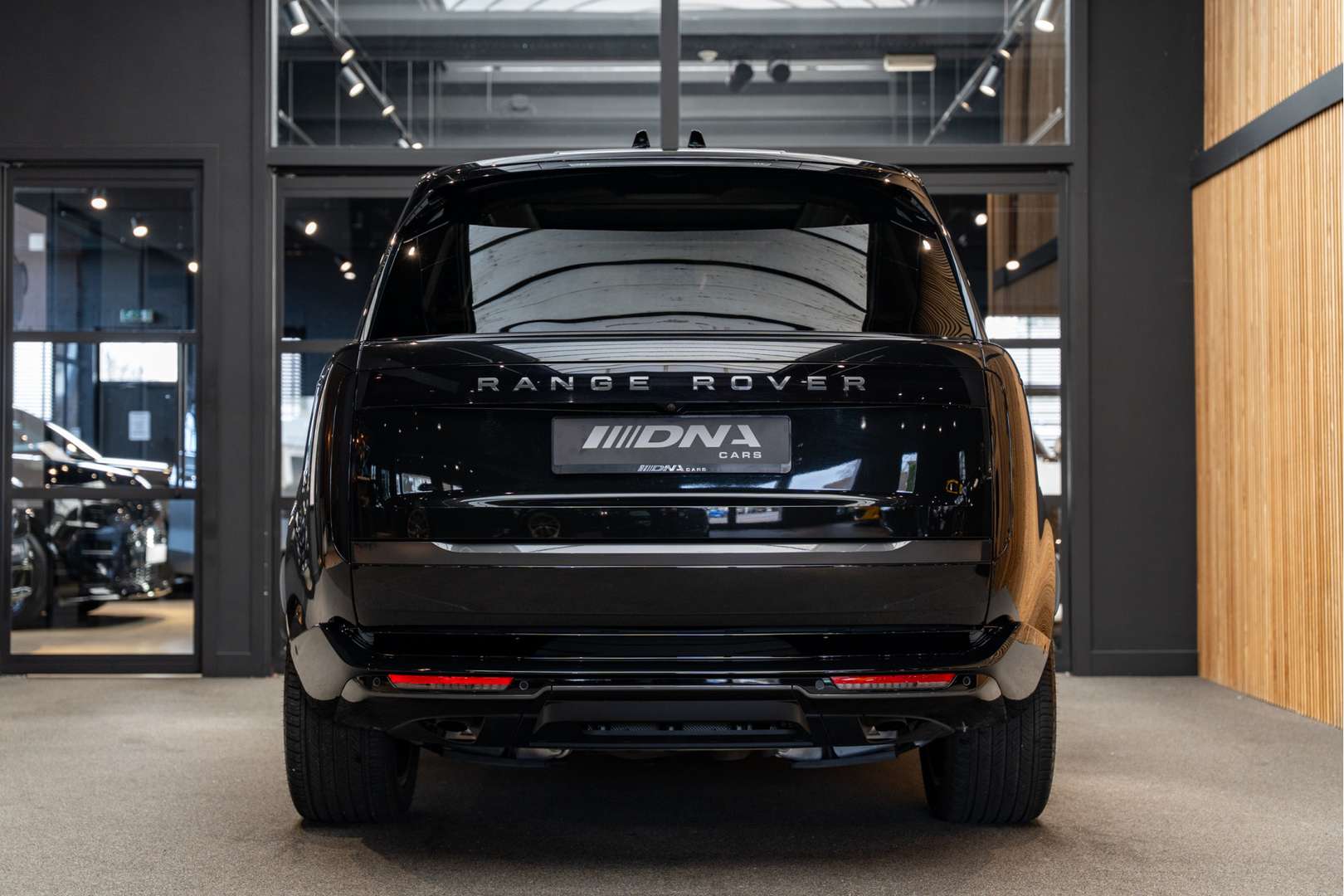 Land Rover Range Rover P550e Autobiography 3.0 P550e PHEV Autobiography -  - Joinsteer - #3